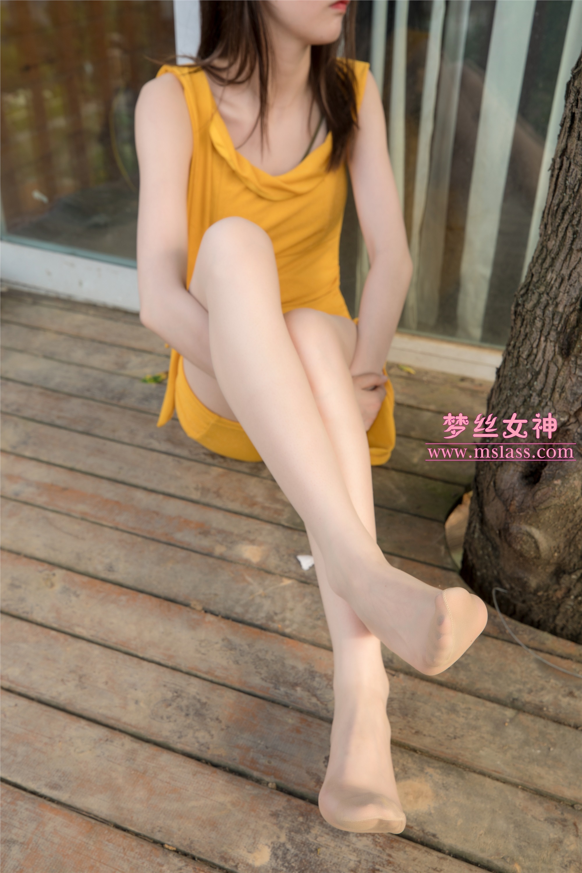 MSLASS梦丝女神 2019-05-24 张思敏 甜甜的丝袜美腿