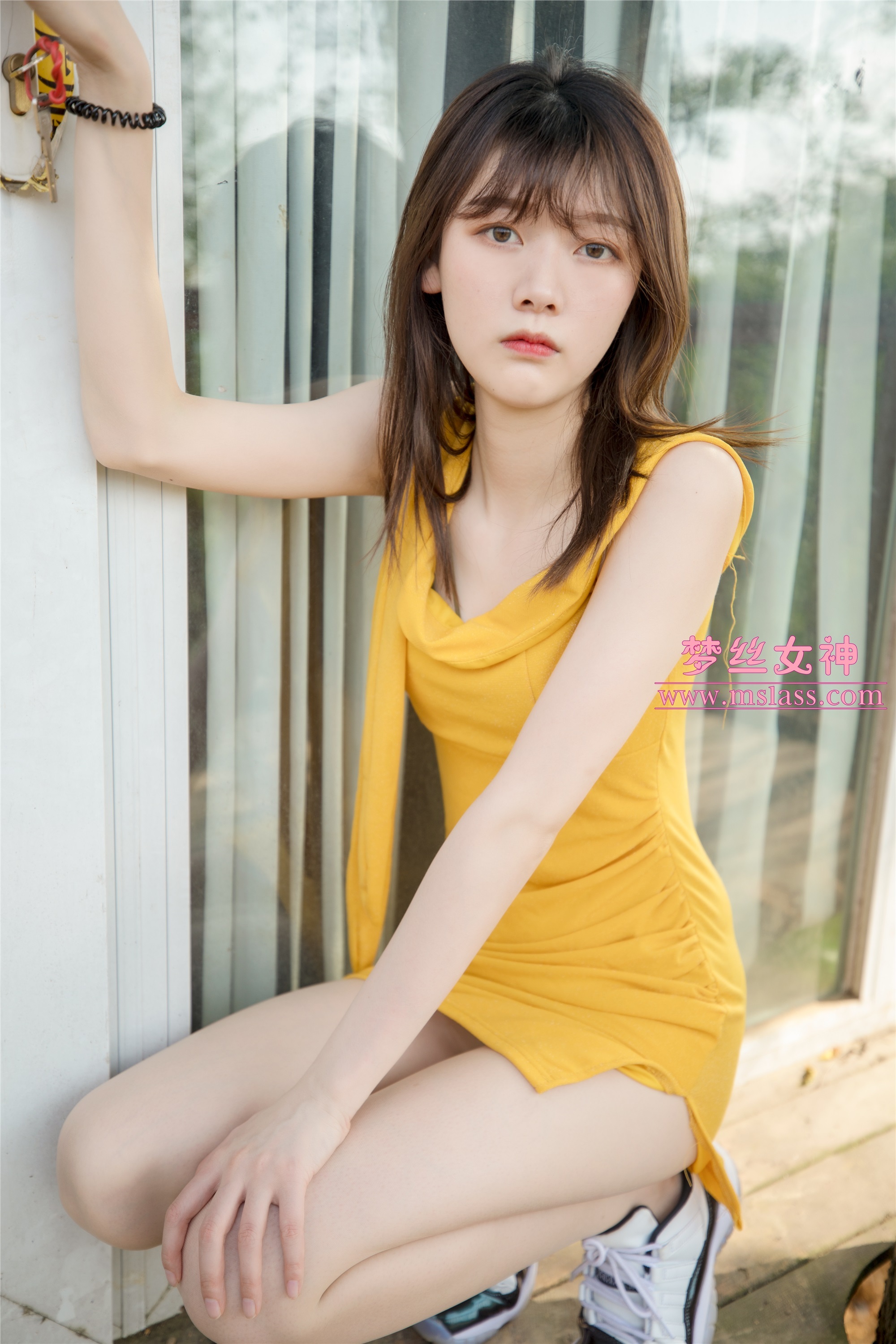 MSLASS梦丝女神 2019-05-24 张思敏 甜甜的丝袜美腿