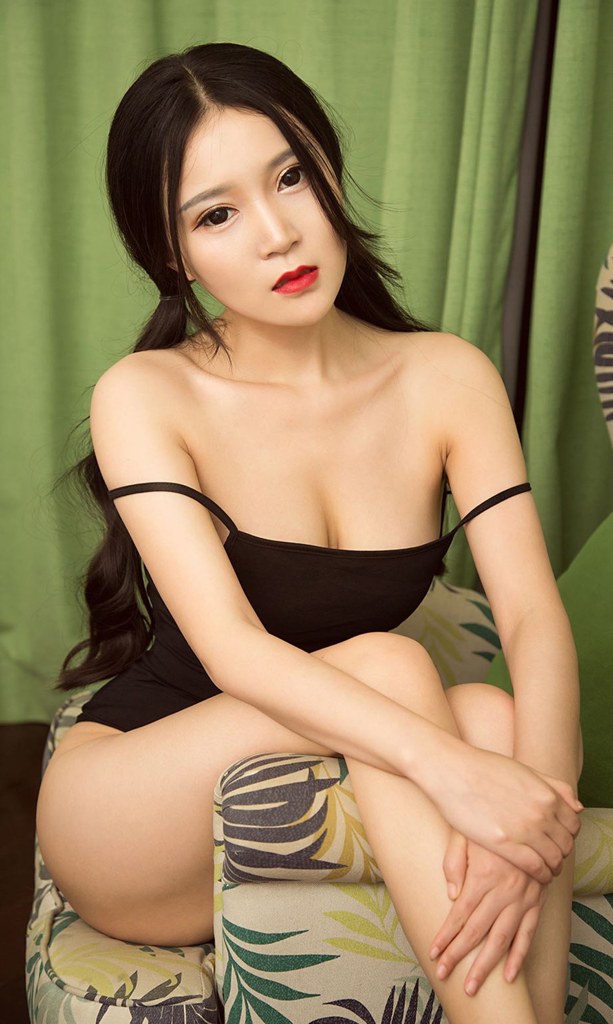 Ugirls尤果网  爱尤物 2019.09.01 No.1565 孙豆豆 秋伊