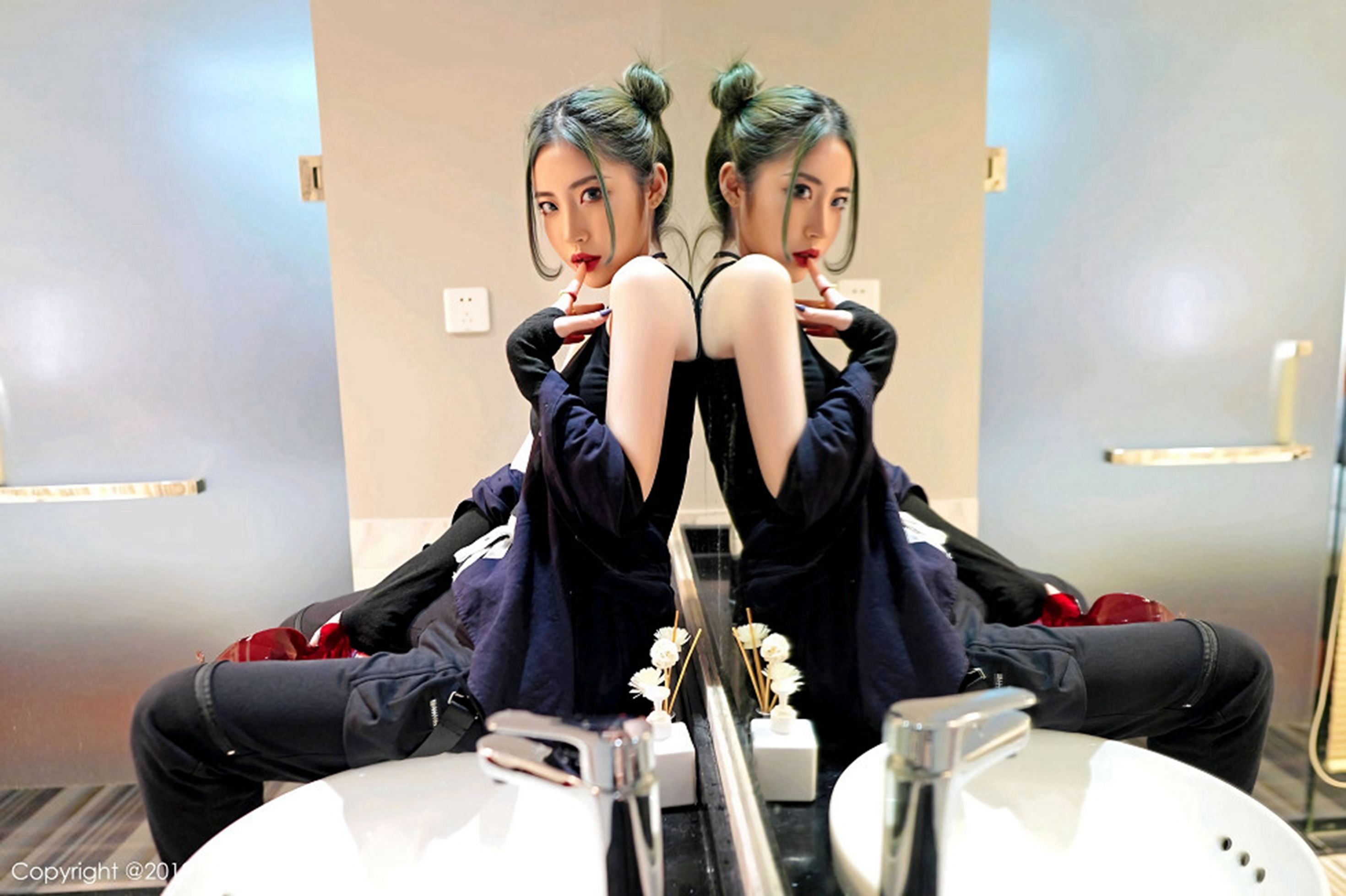 秀人网美媛馆 2019-07-16 Vol.1550 贾诗晗