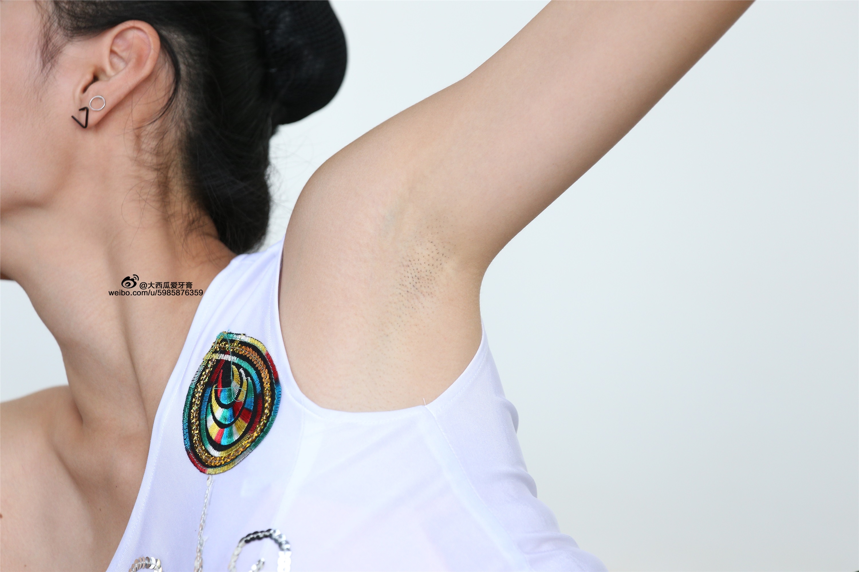 大西瓜美女图片 W006 舞蹈家1-文君 绿裙1