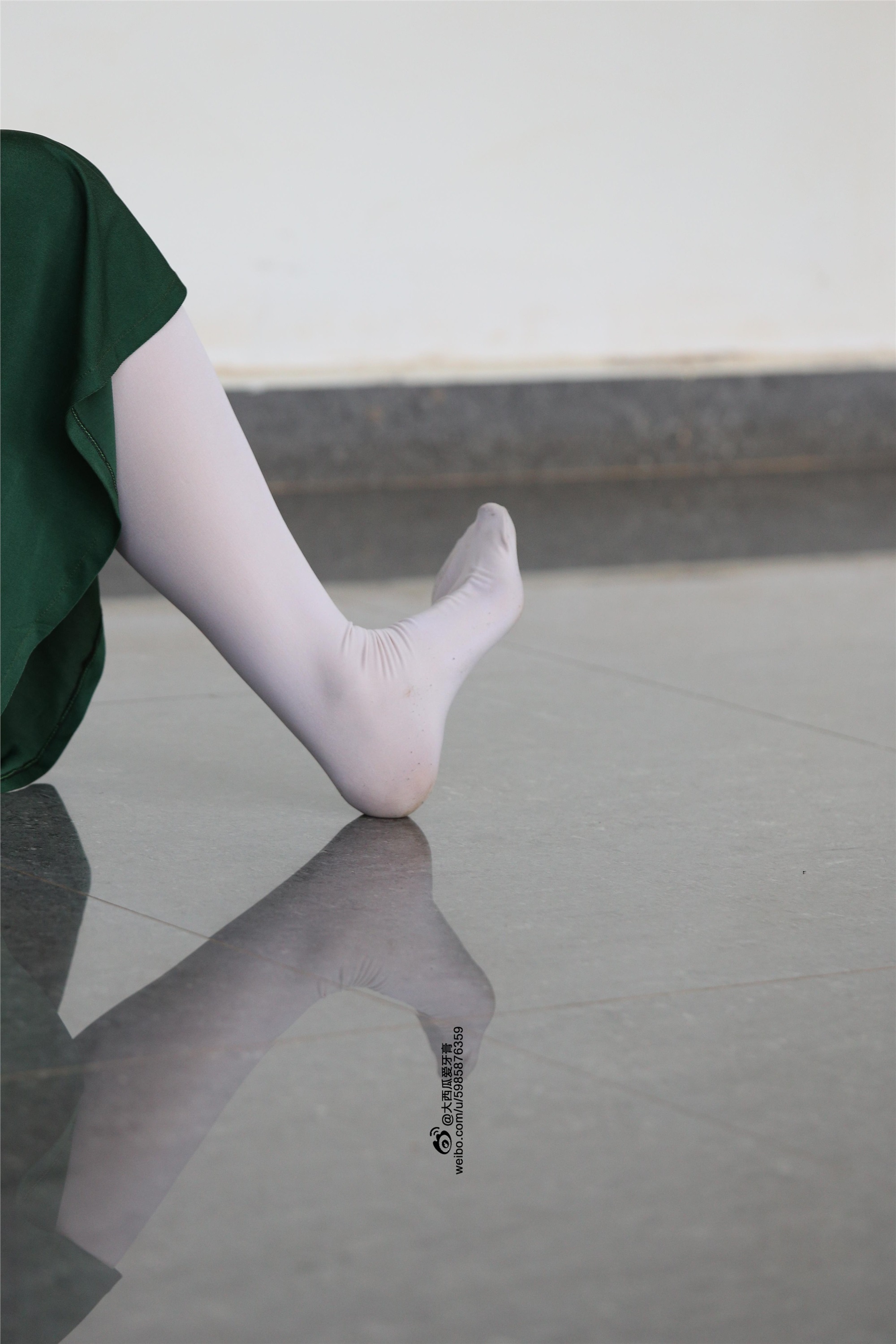 大西瓜美女图片 W006 舞蹈家1-文君 绿裙2