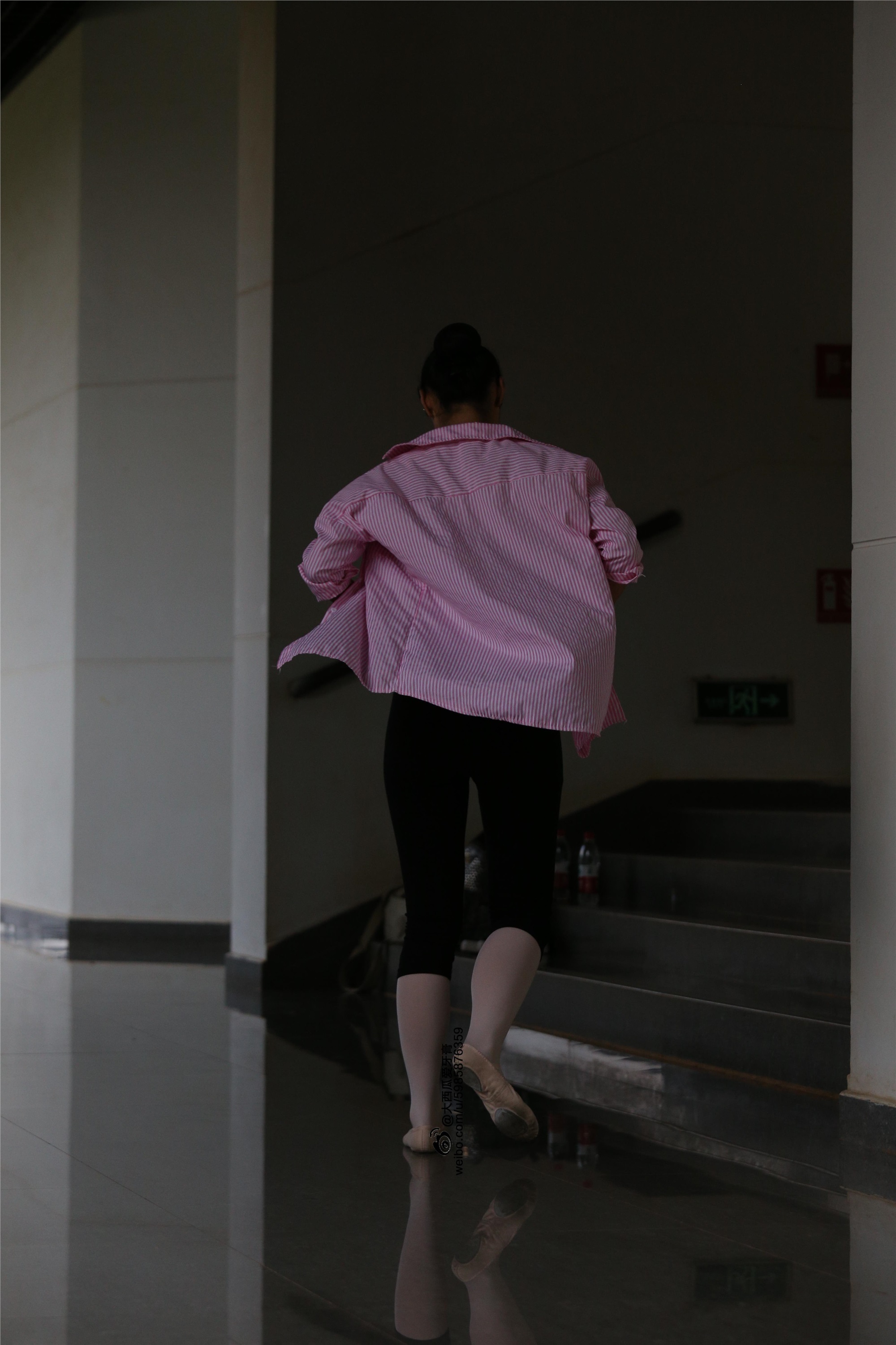 大西瓜美女图片 W007 舞蹈家1-文君23