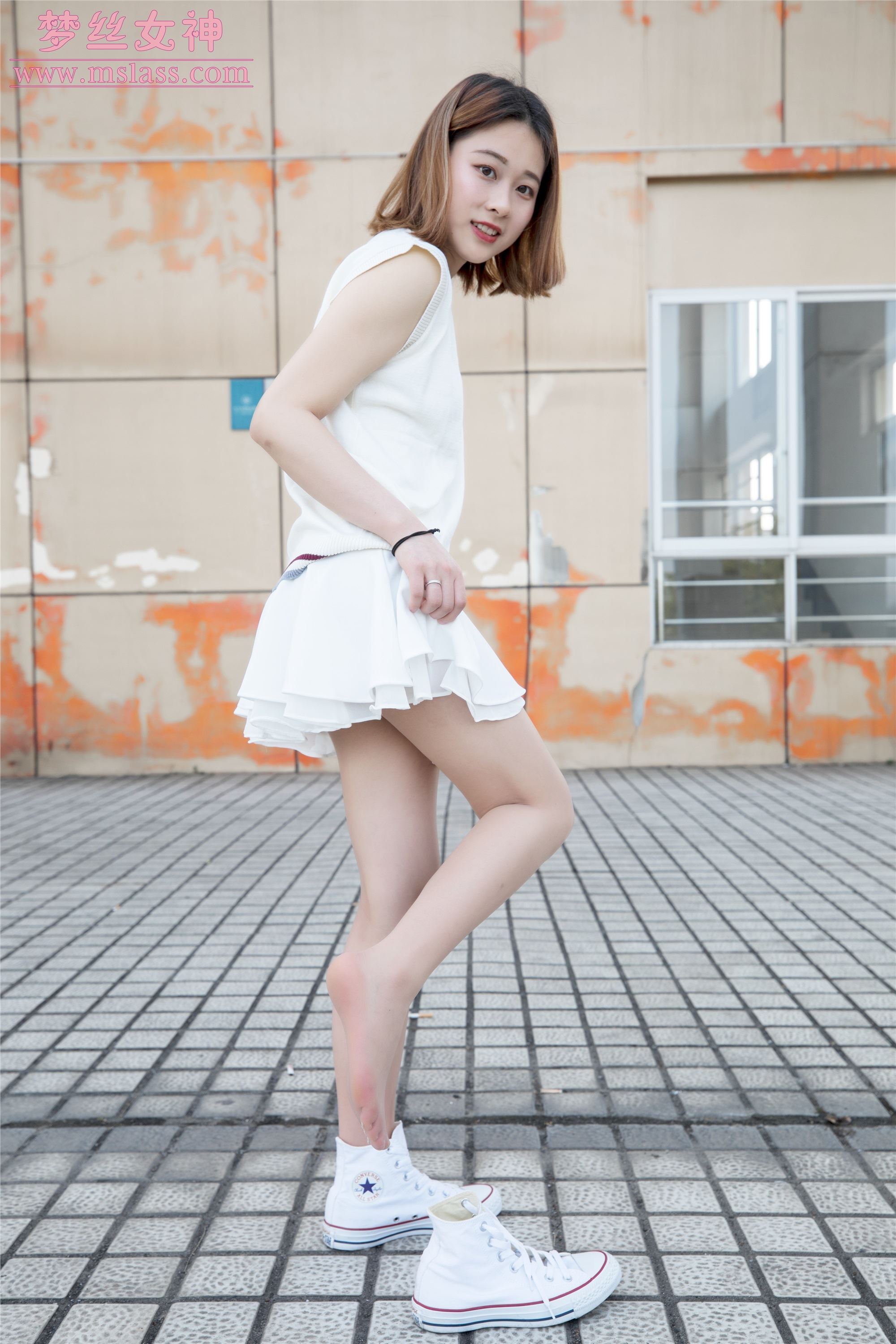 MSLASS梦丝女神  2019.05.31 雯雯 学楼丝袜美腿