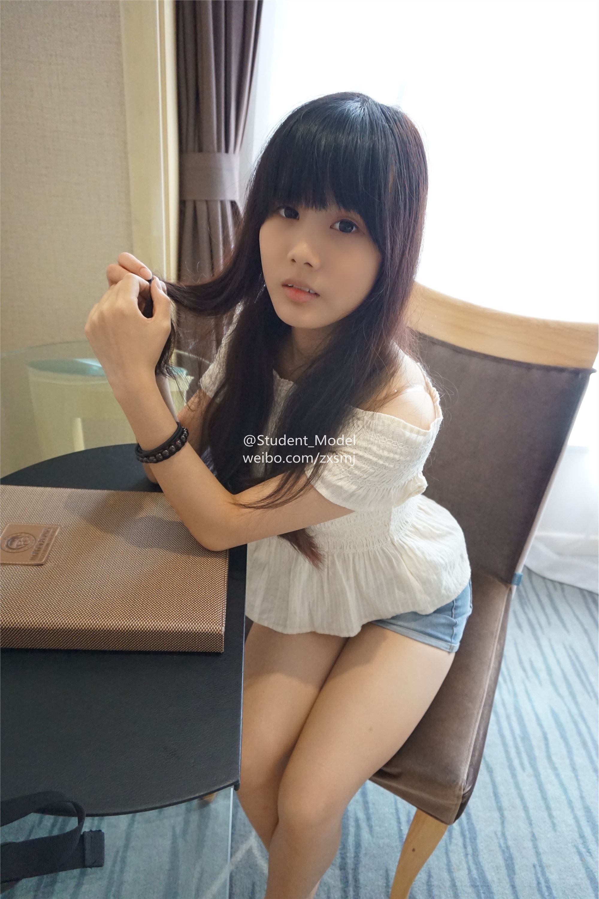 学生模特 套图 怪兽