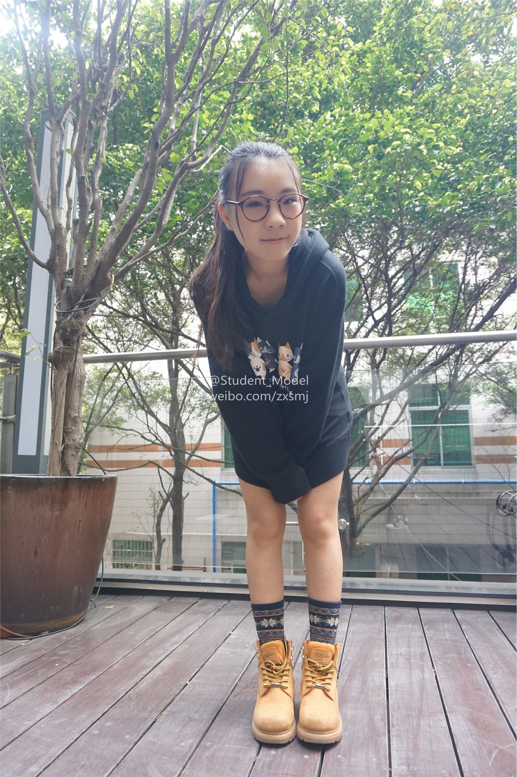 学生模特 套图 超嫩的小Q