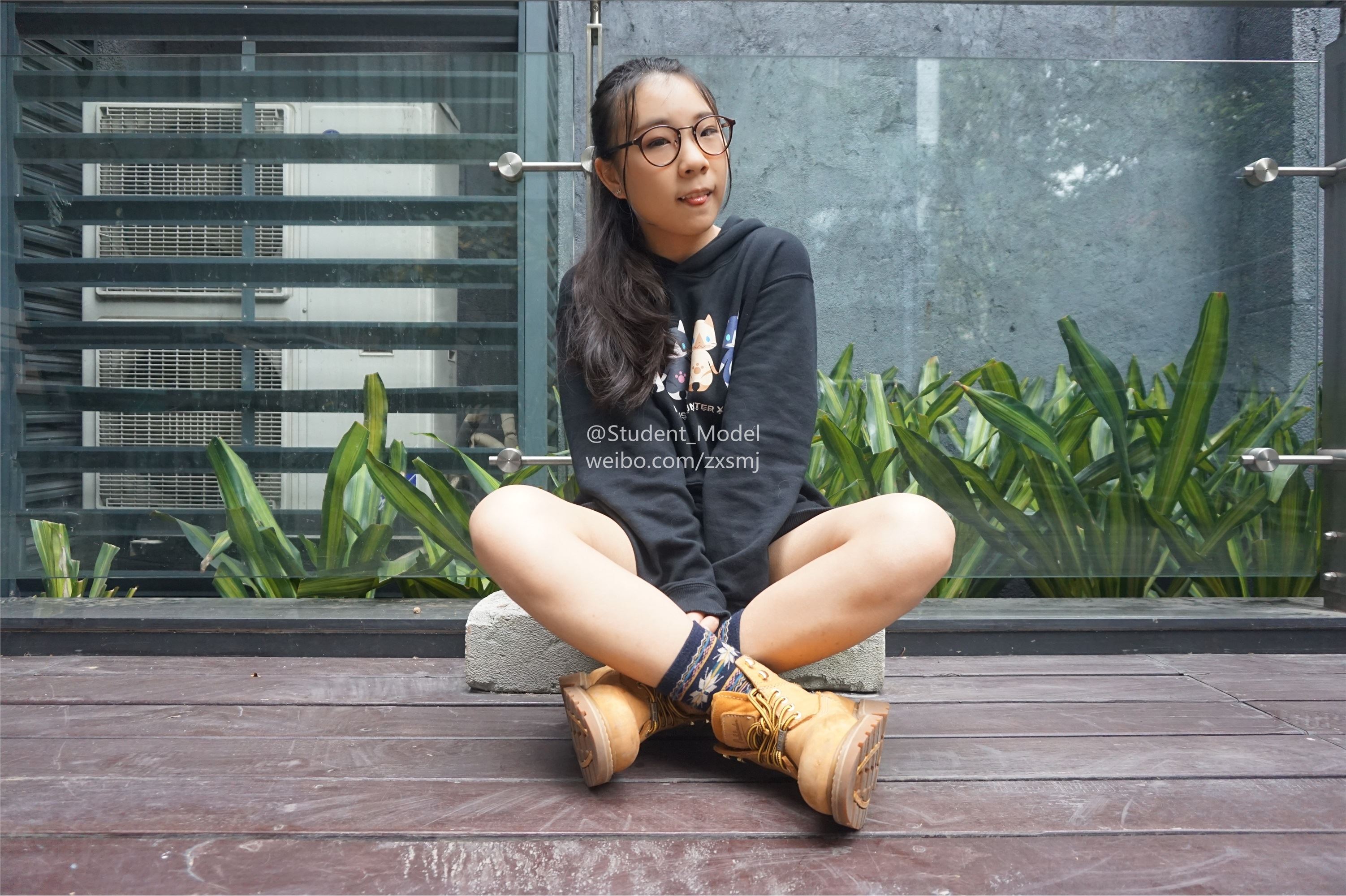 学生模特 套图 超嫩的小Q