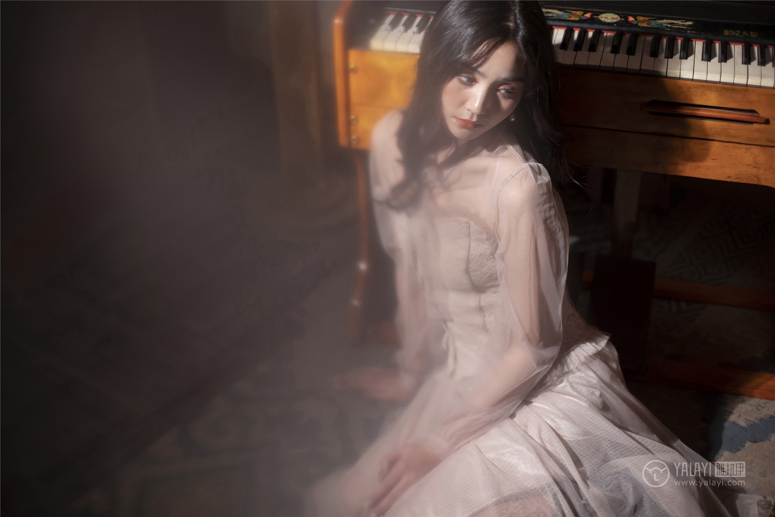 YALAYI雅拉伊 2019.03.28 No.227 蓝月 项兴咏