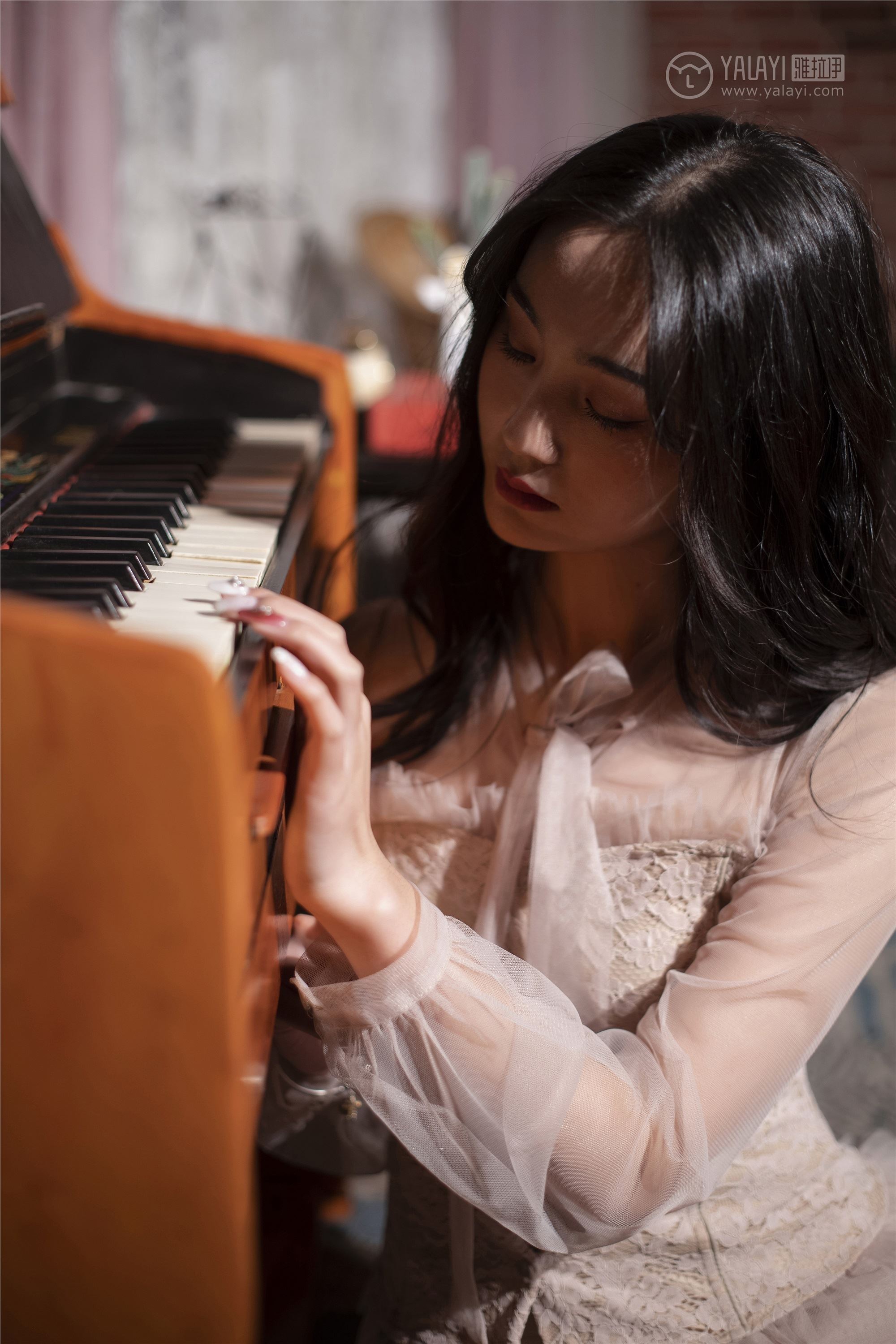 YALAYI雅拉伊 2019.03.28 No.227 蓝月 项兴咏