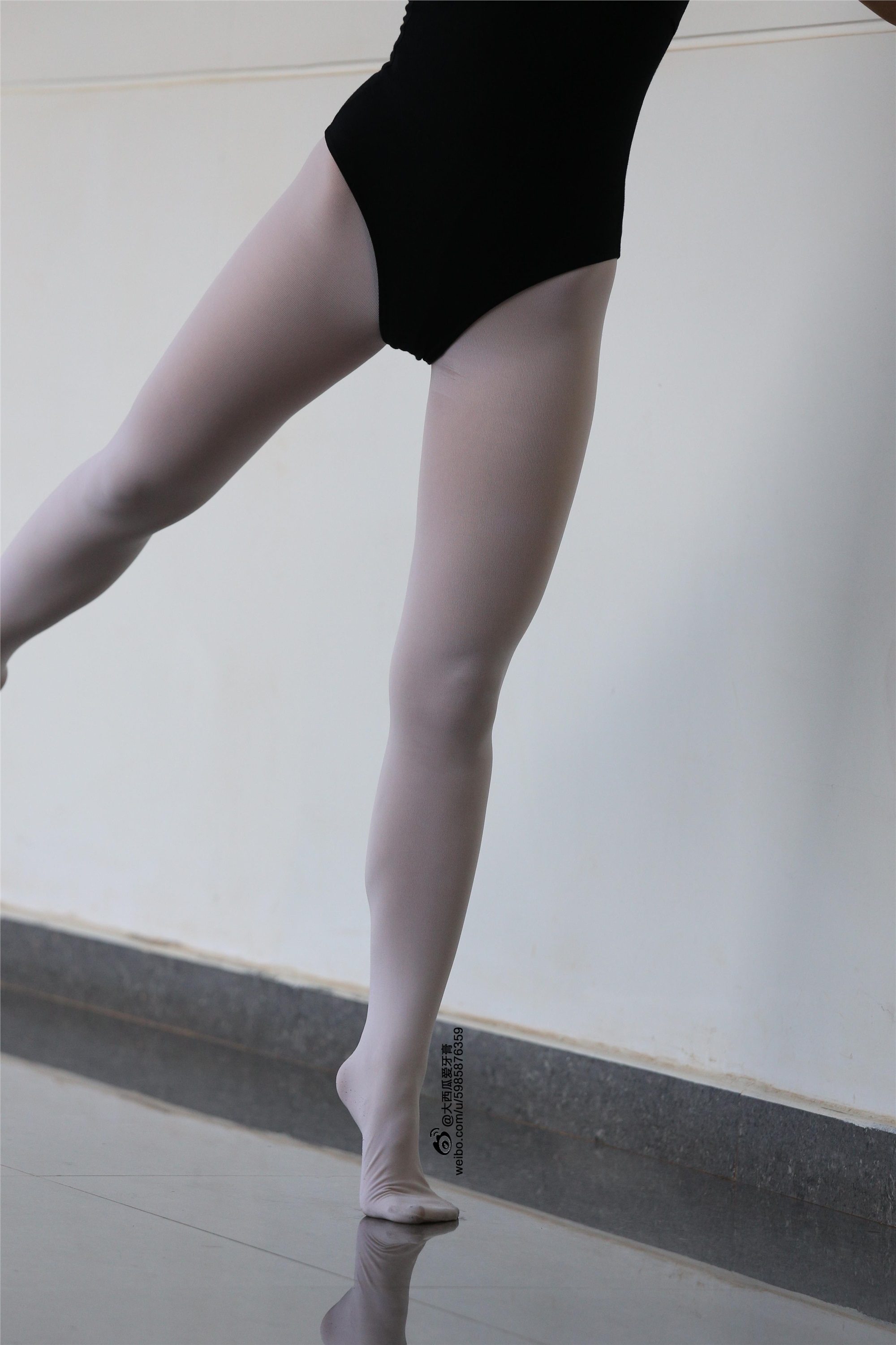 大西瓜美女图片 W008 舞蹈家1-文君33