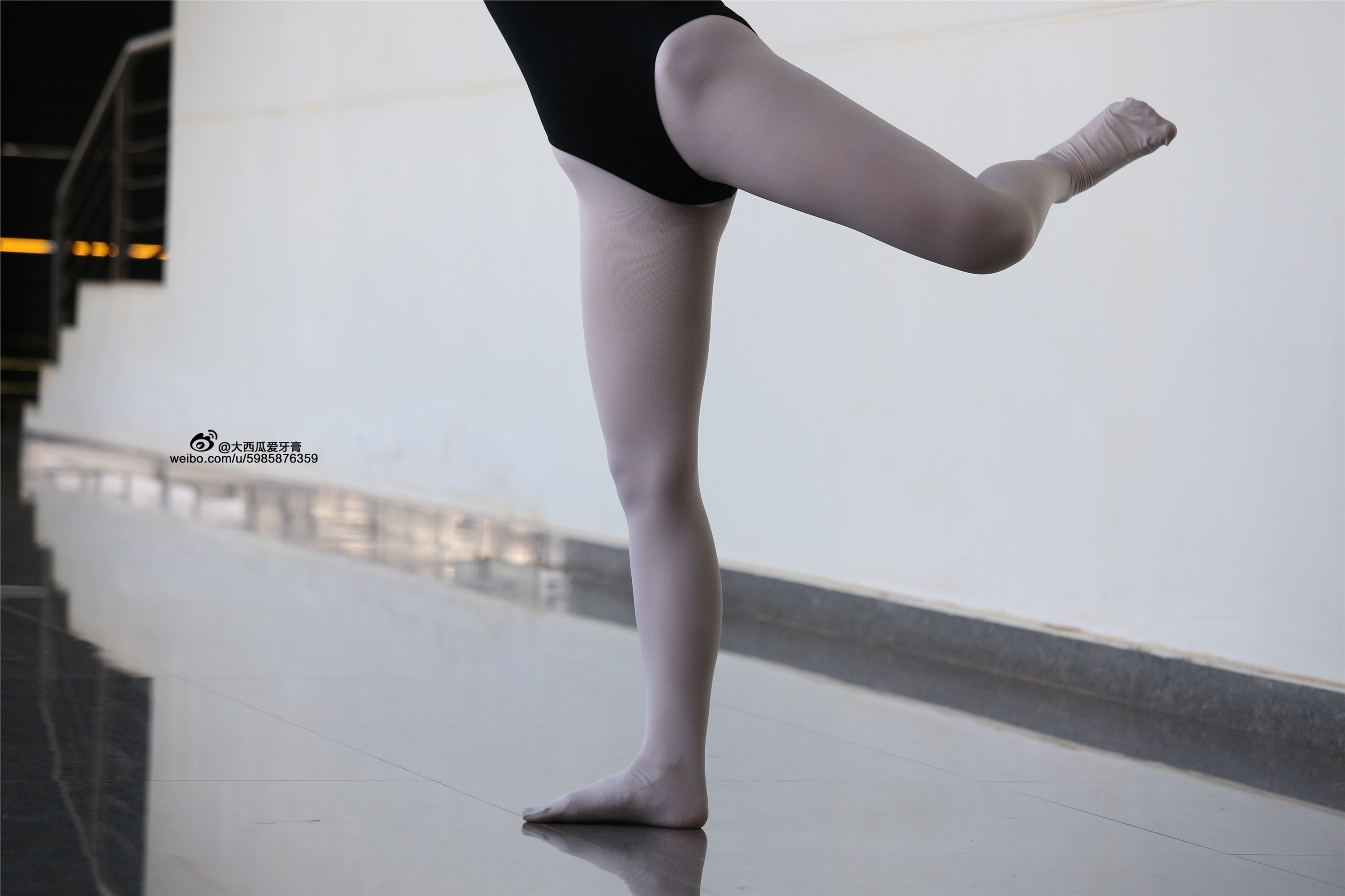 大西瓜美女图片 W008 舞蹈家1-文君33