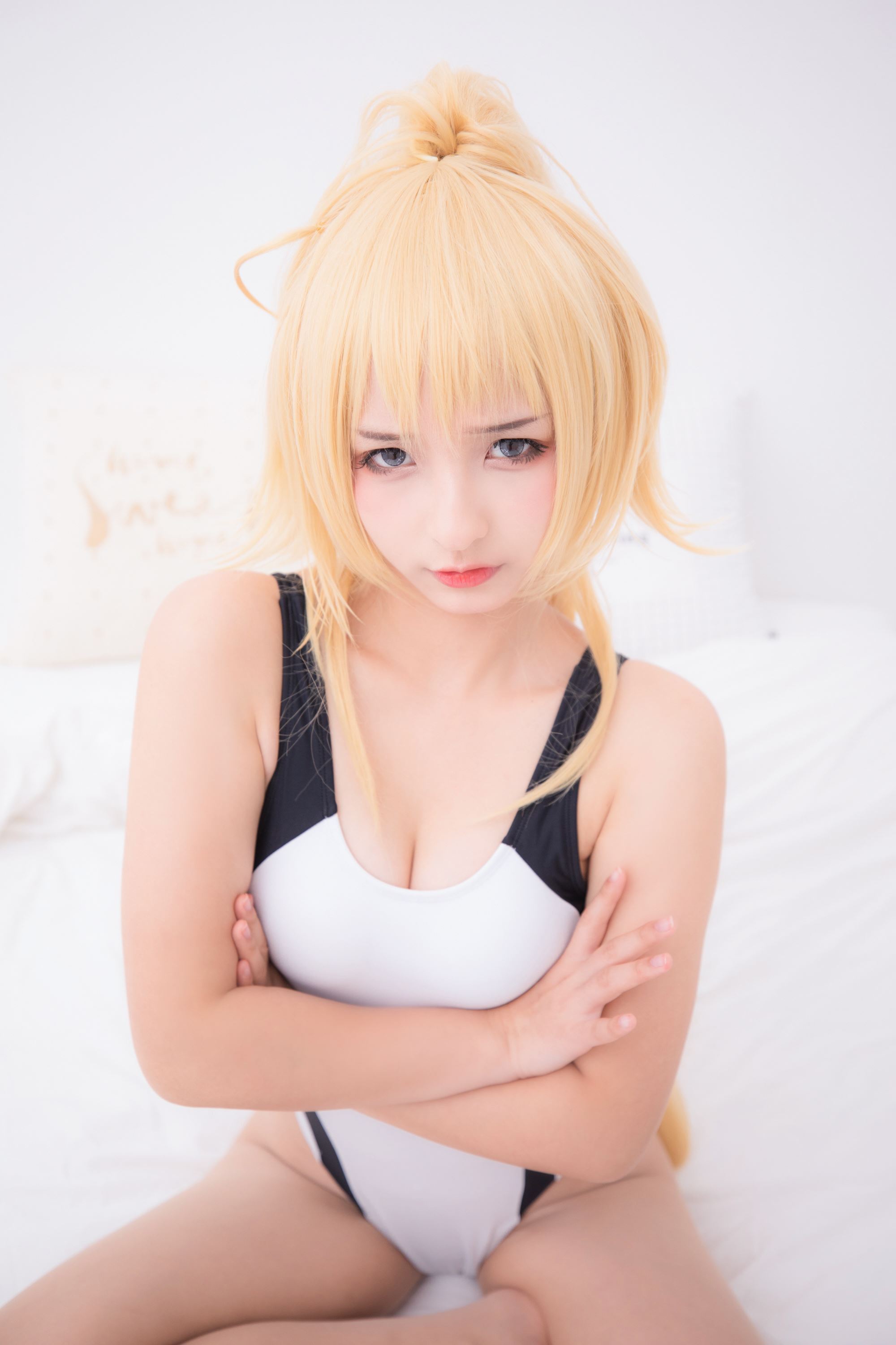 神楽坂真冬 - 《Swimingthedrea》-白贞德（Fate Grand Order）