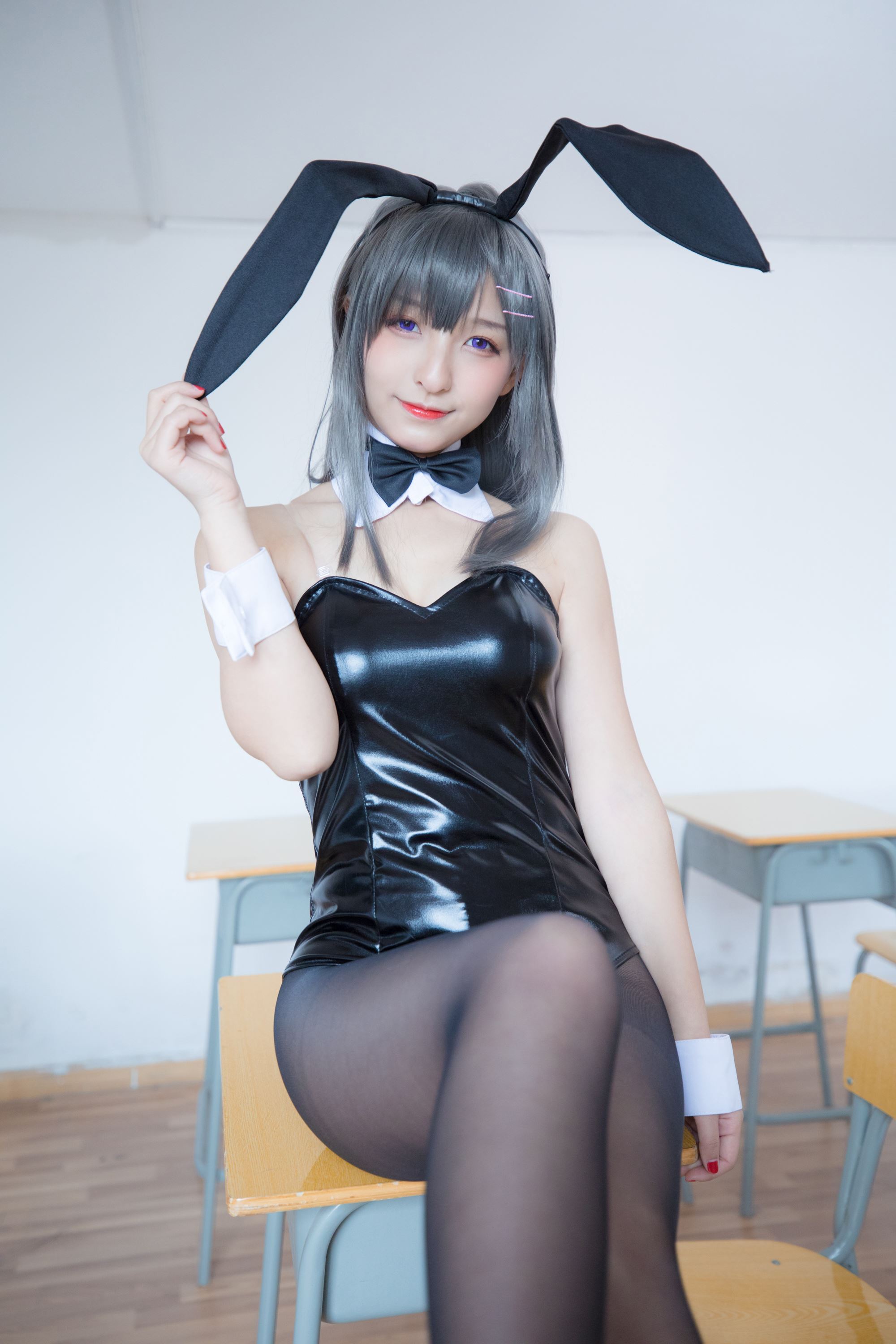 神楽板真冬 – 樱岛麻衣白昼梦