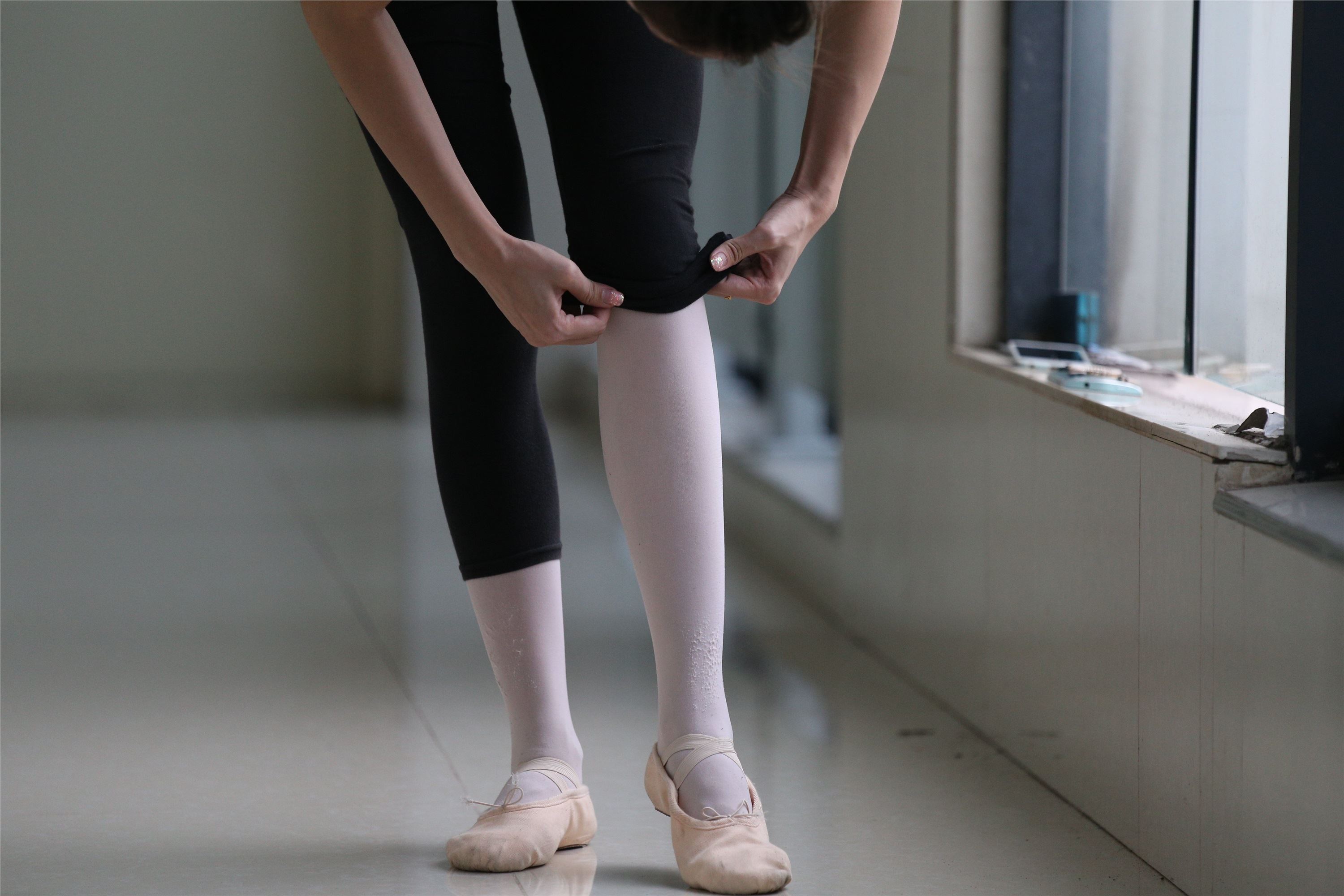 大西瓜美女图片 W013 舞蹈家4-双黑衣515p3