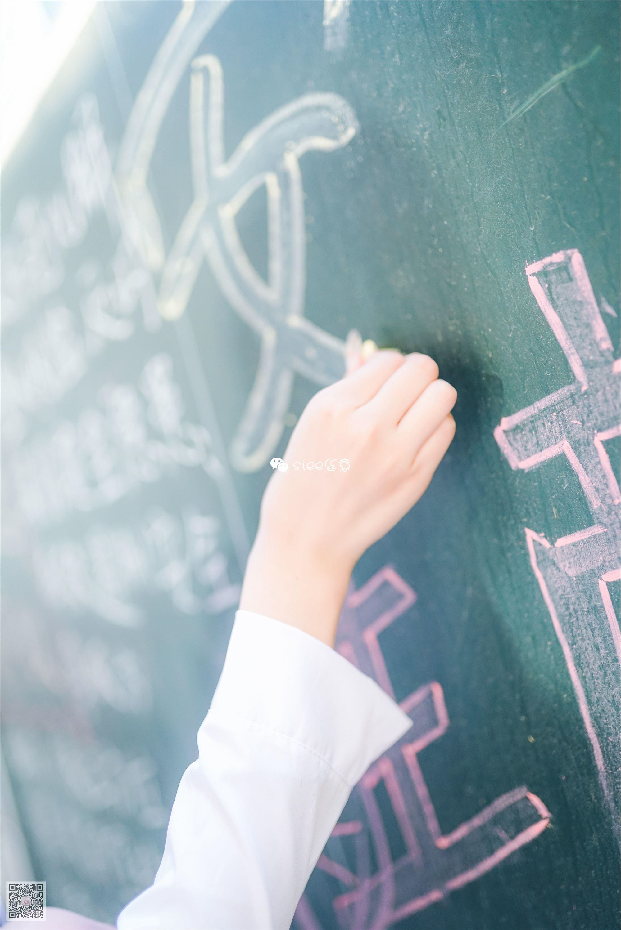 No.343 婷婷 浮在唇边的温暖