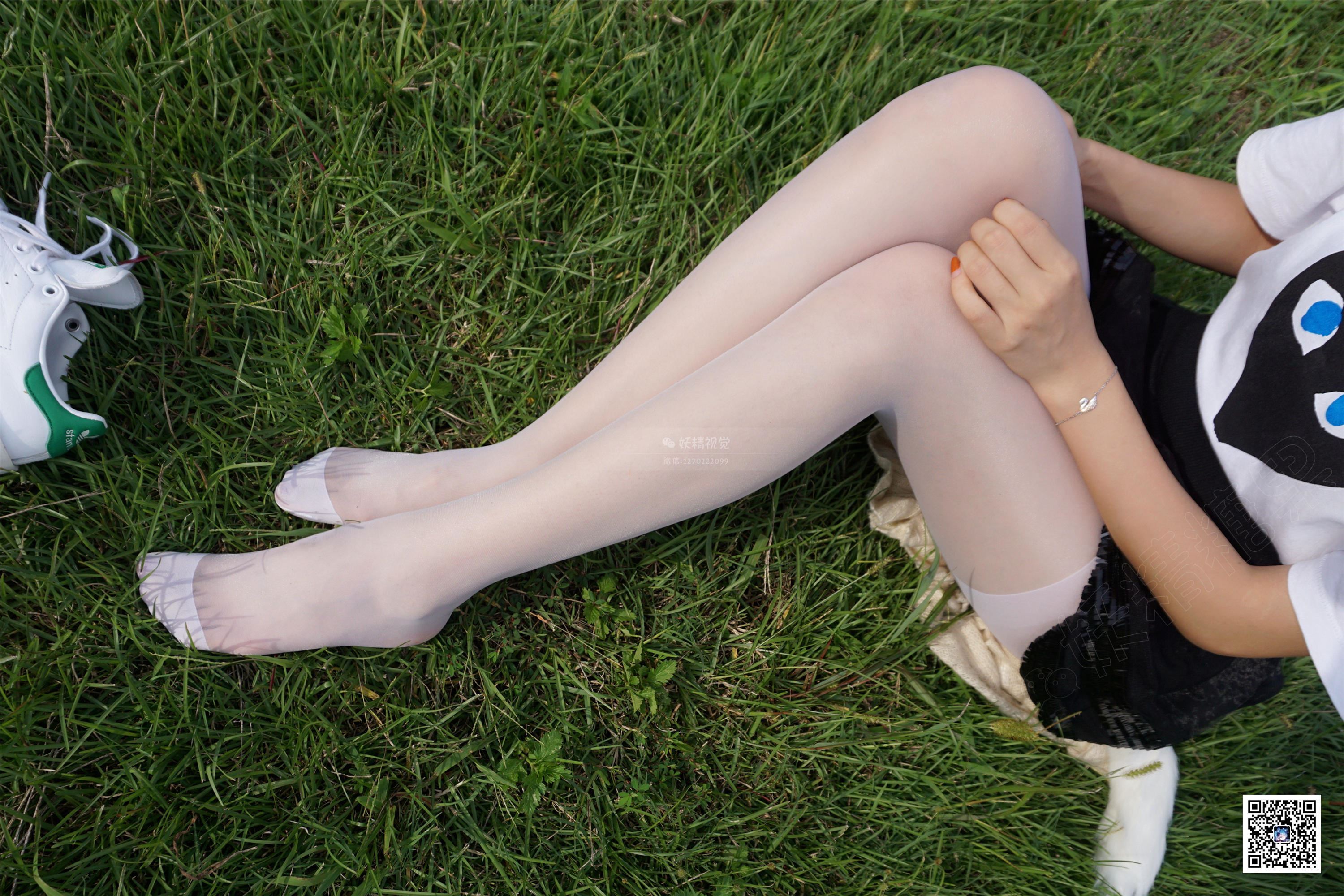 妖精视觉 NO.098 粥粥 狐狸师妹的白丝袜