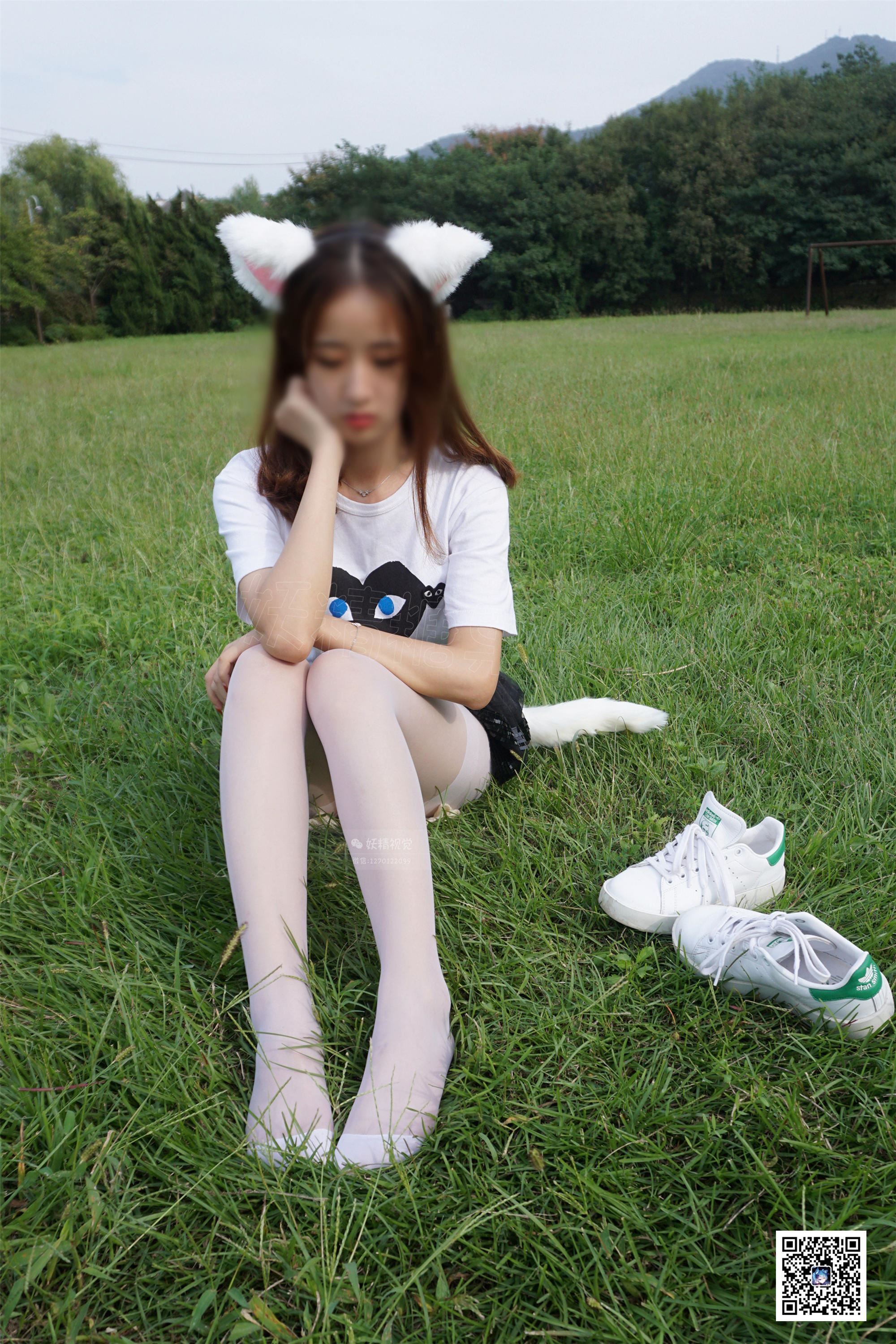 妖精视觉 NO.098 粥粥 狐狸师妹的白丝袜