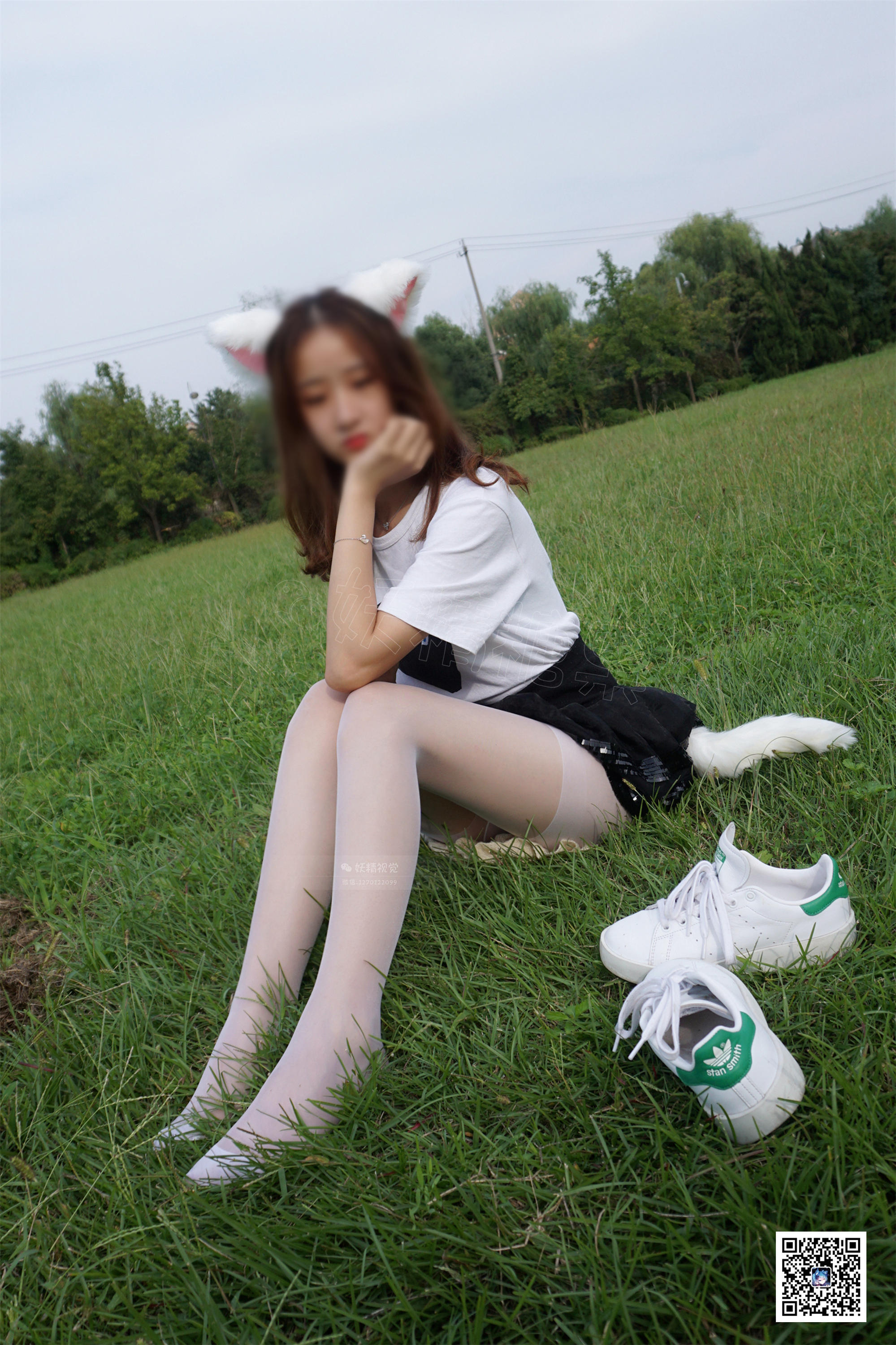 妖精视觉 NO.098 粥粥 狐狸师妹的白丝袜
