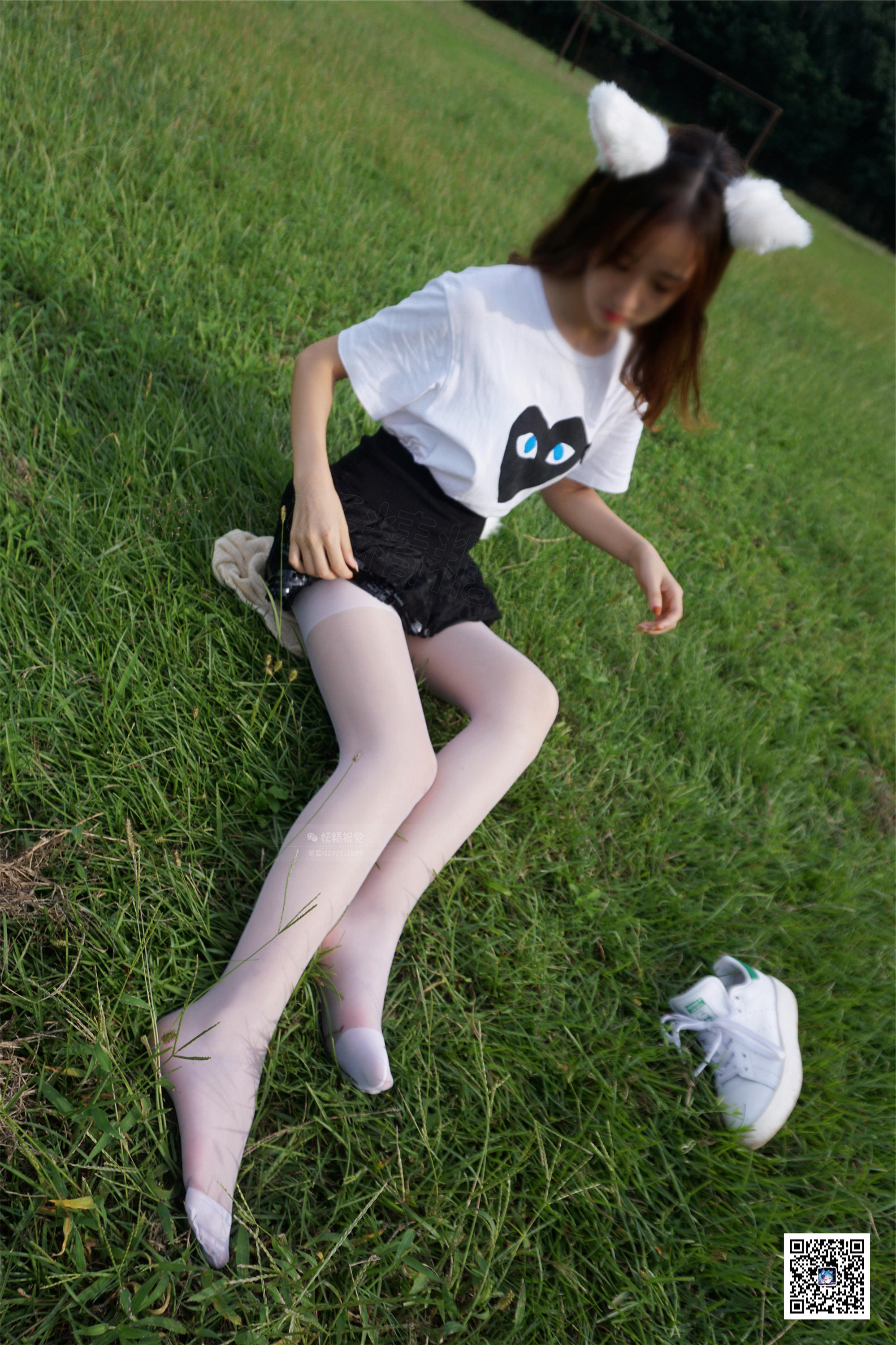 妖精视觉 NO.098 粥粥 狐狸师妹的白丝袜