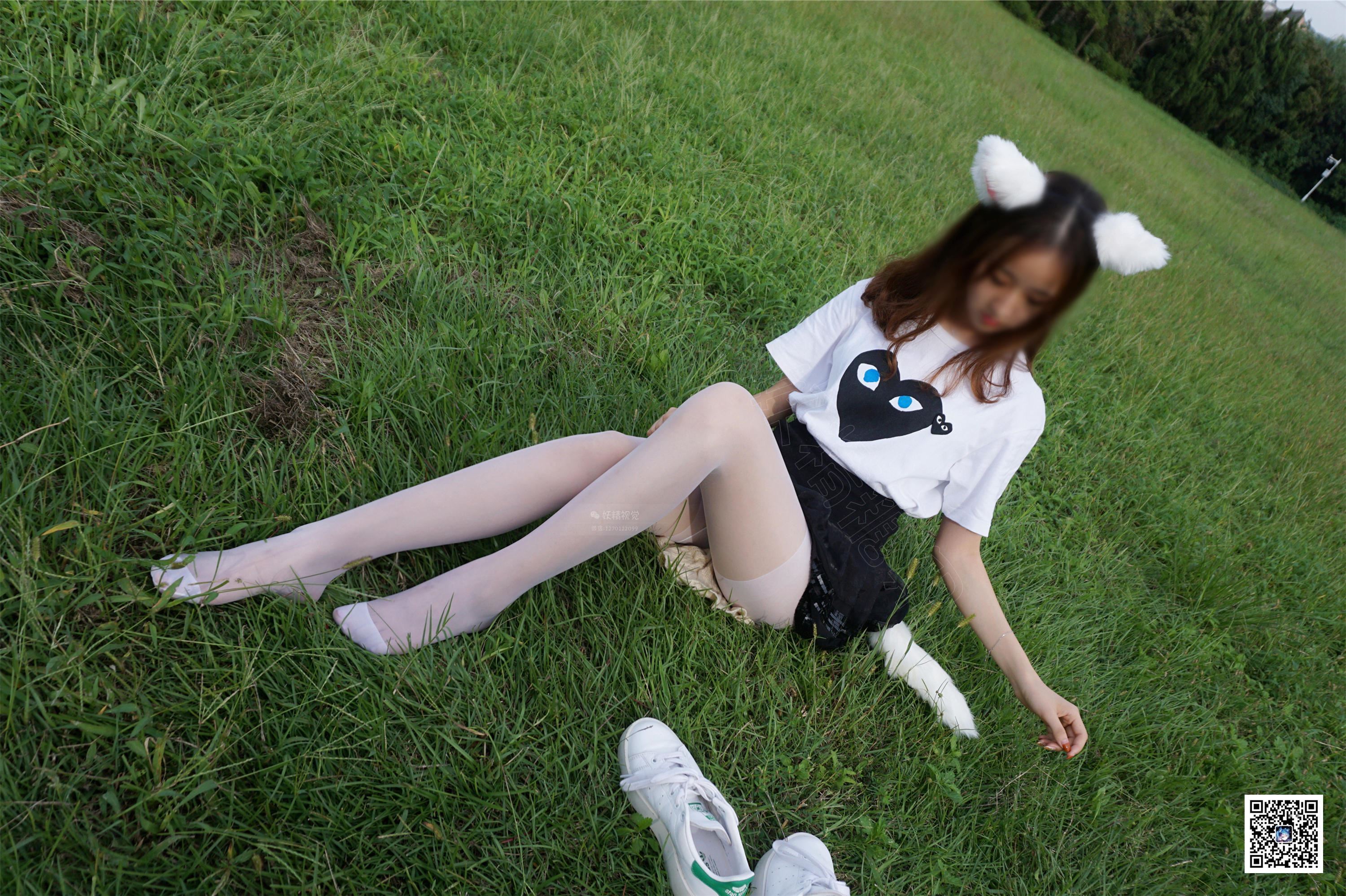 妖精视觉 NO.098 粥粥 狐狸师妹的白丝袜