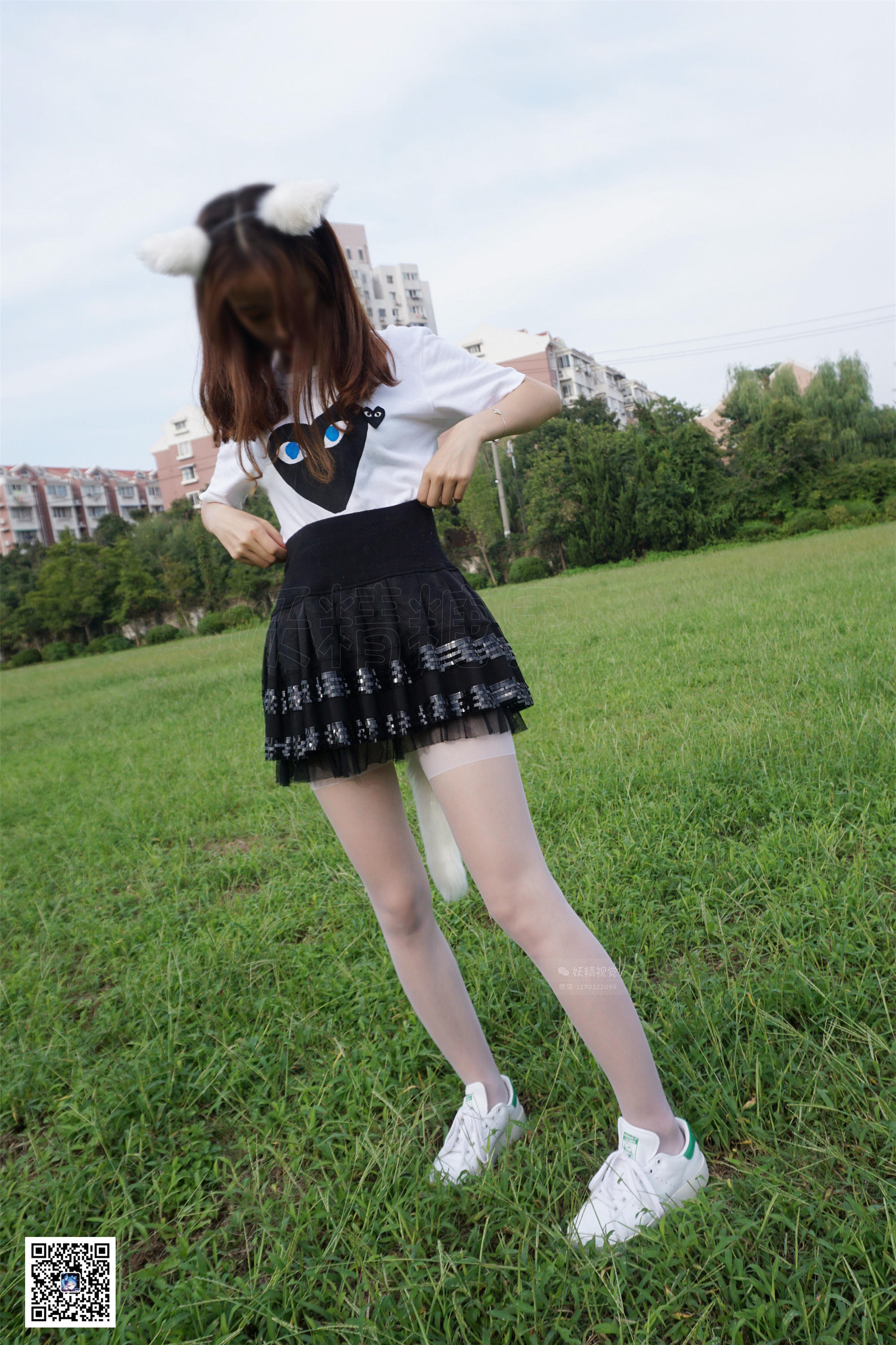 妖精视觉 NO.098 粥粥 狐狸师妹的白丝袜