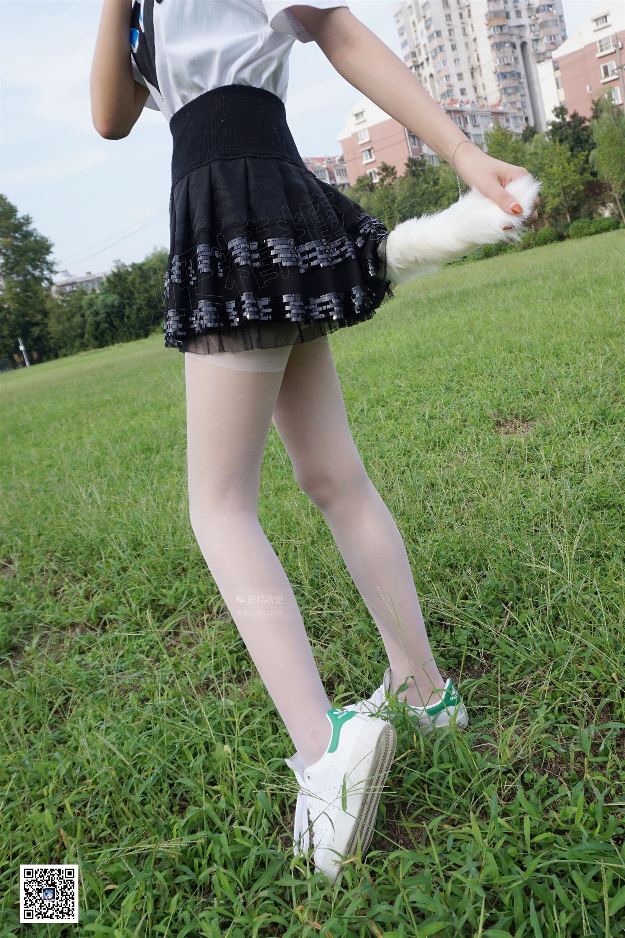 妖精视觉 NO.098 粥粥 狐狸师妹的白丝袜
