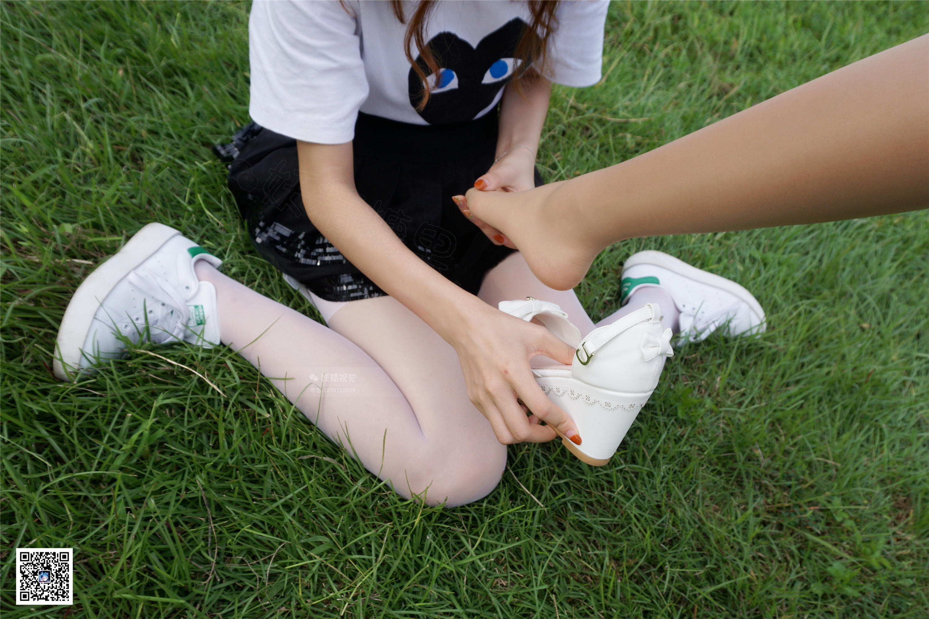 妖精视觉 NO.098 粥粥 狐狸师妹的白丝袜