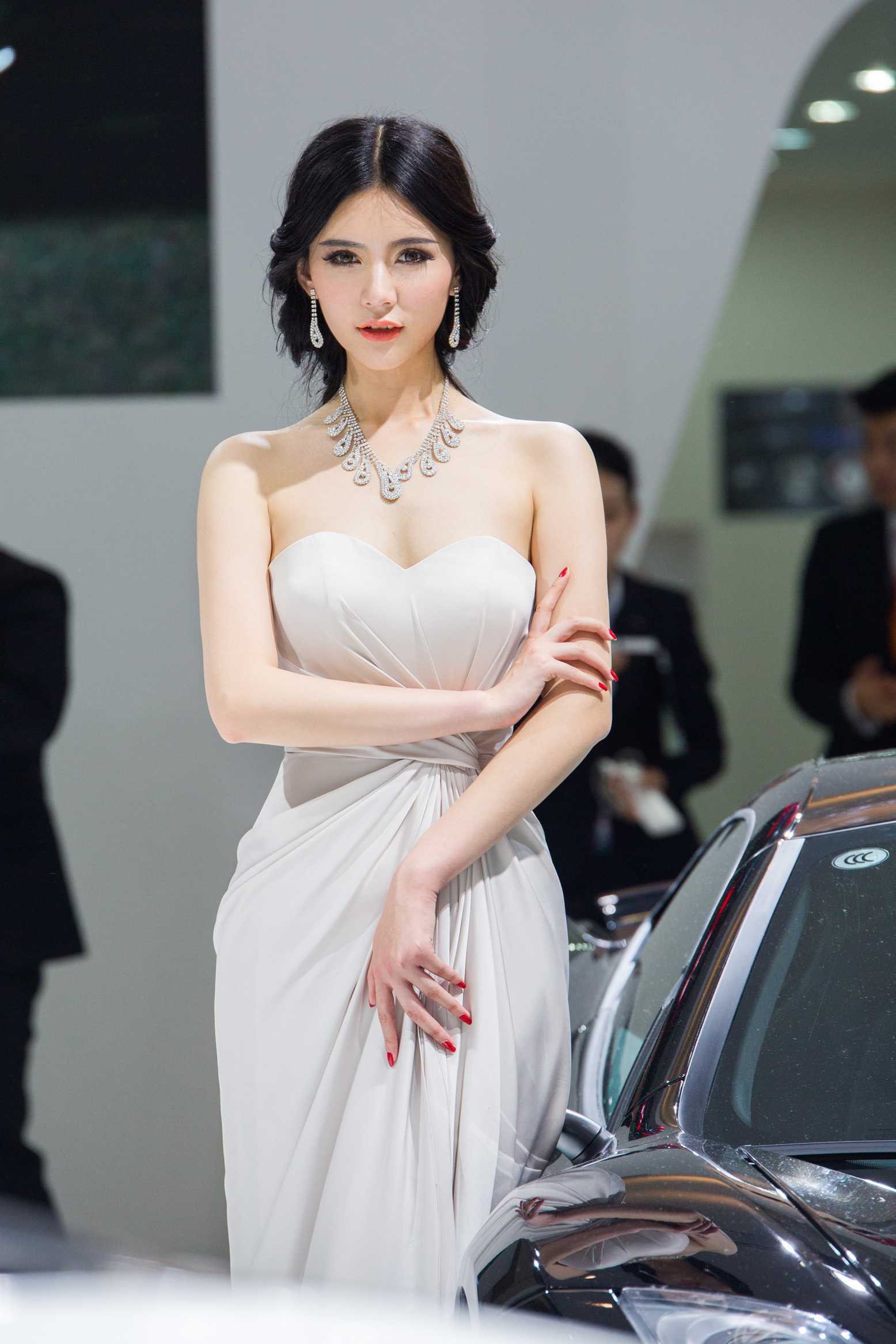 2014北京车展性感高挑车模精选套图