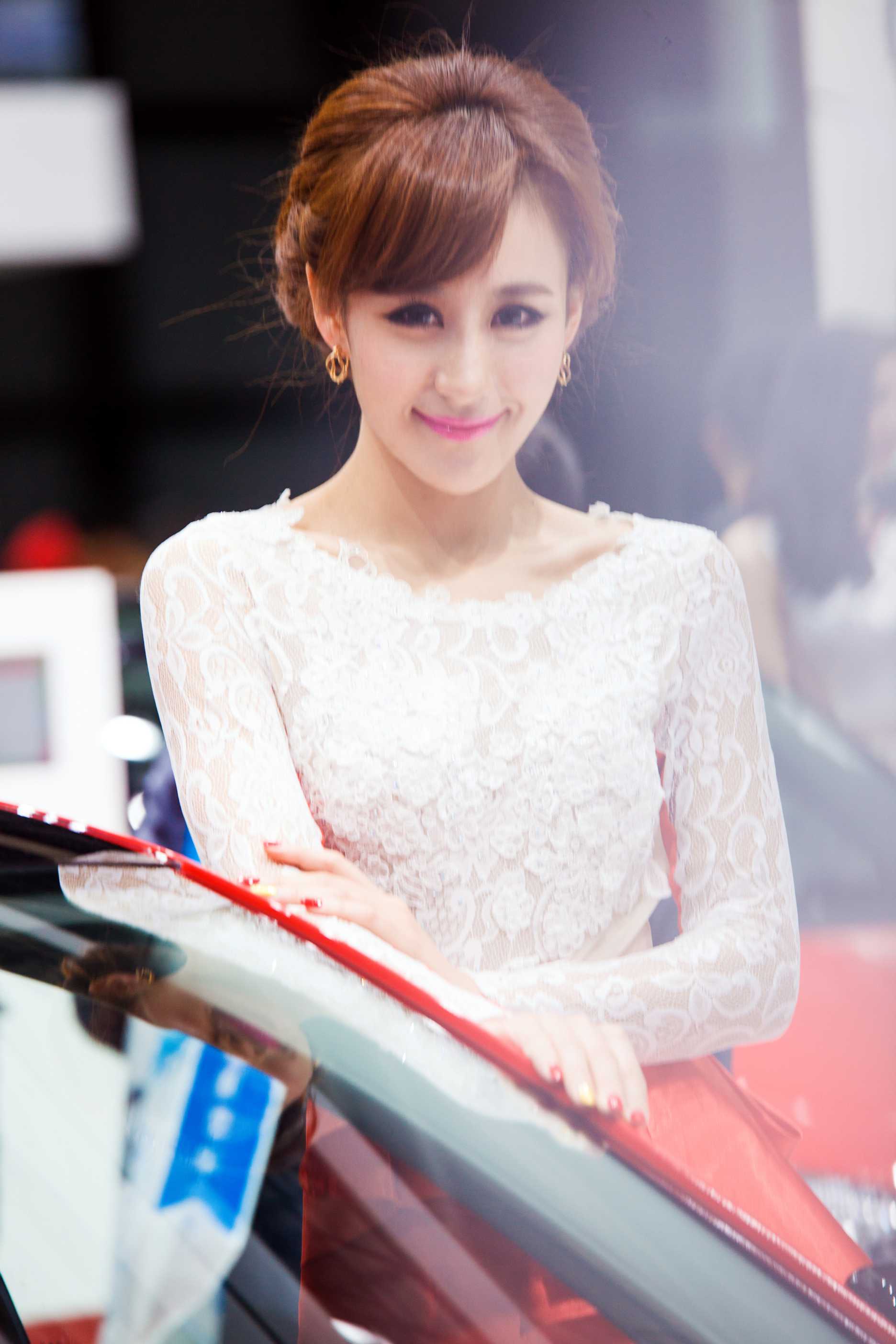 2014北京车展性感高挑车模精选套图