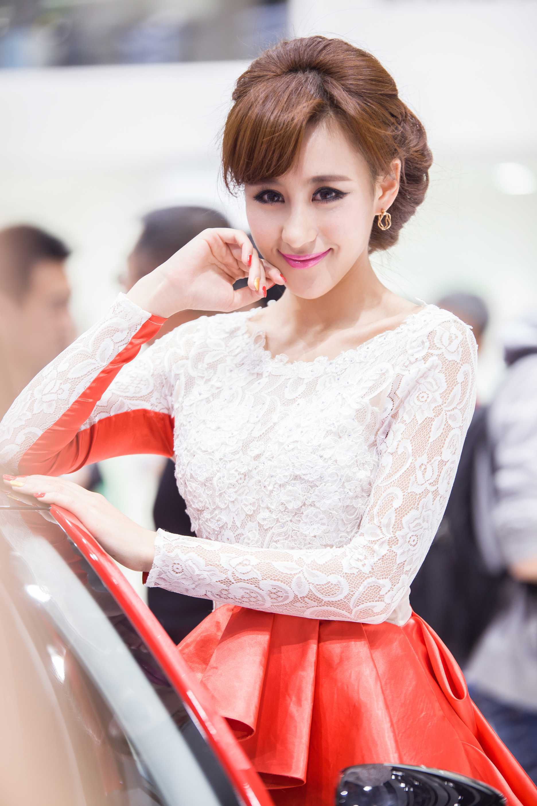 2014北京车展性感高挑车模精选套图