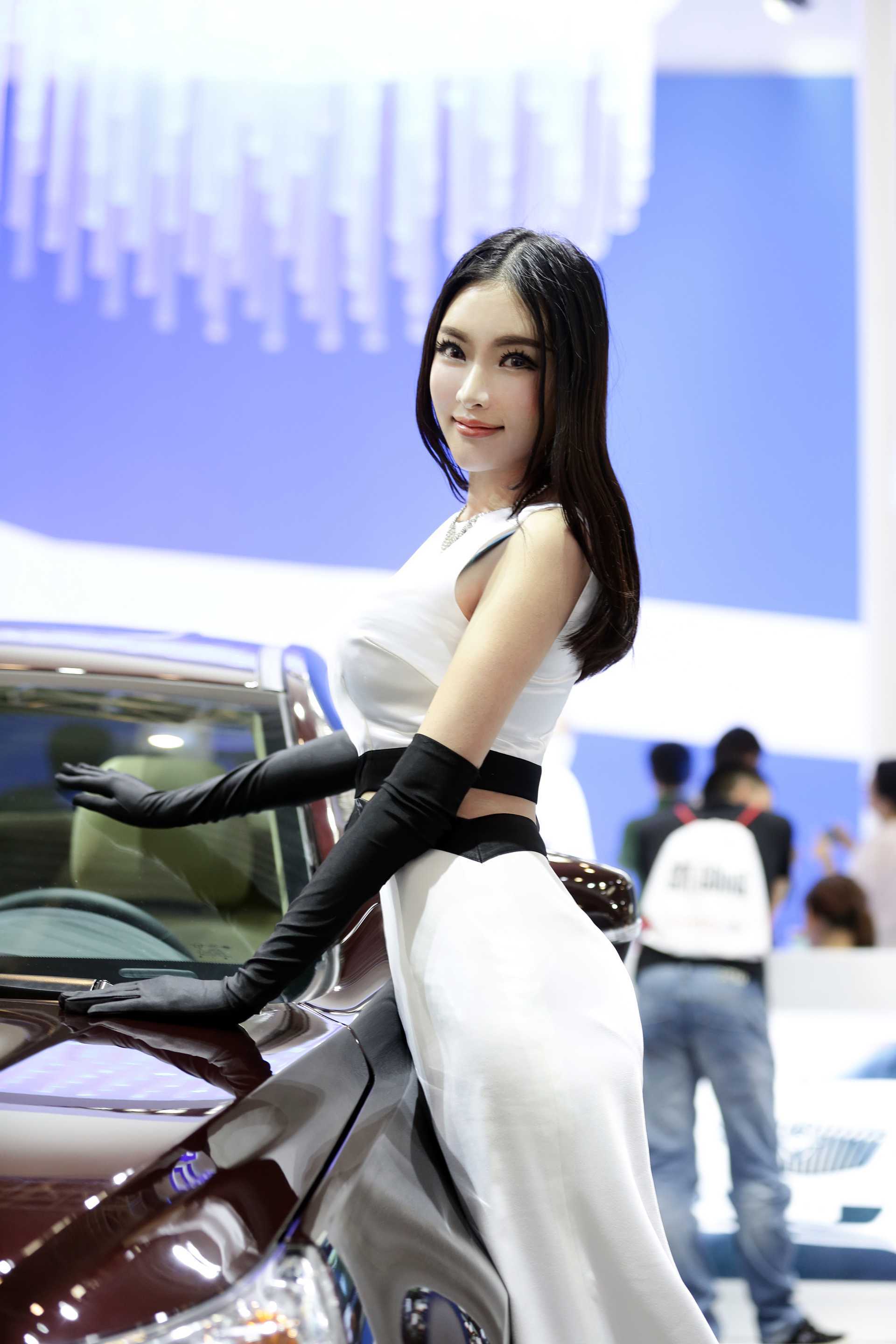 2014北京车展性感高挑车模精选套图