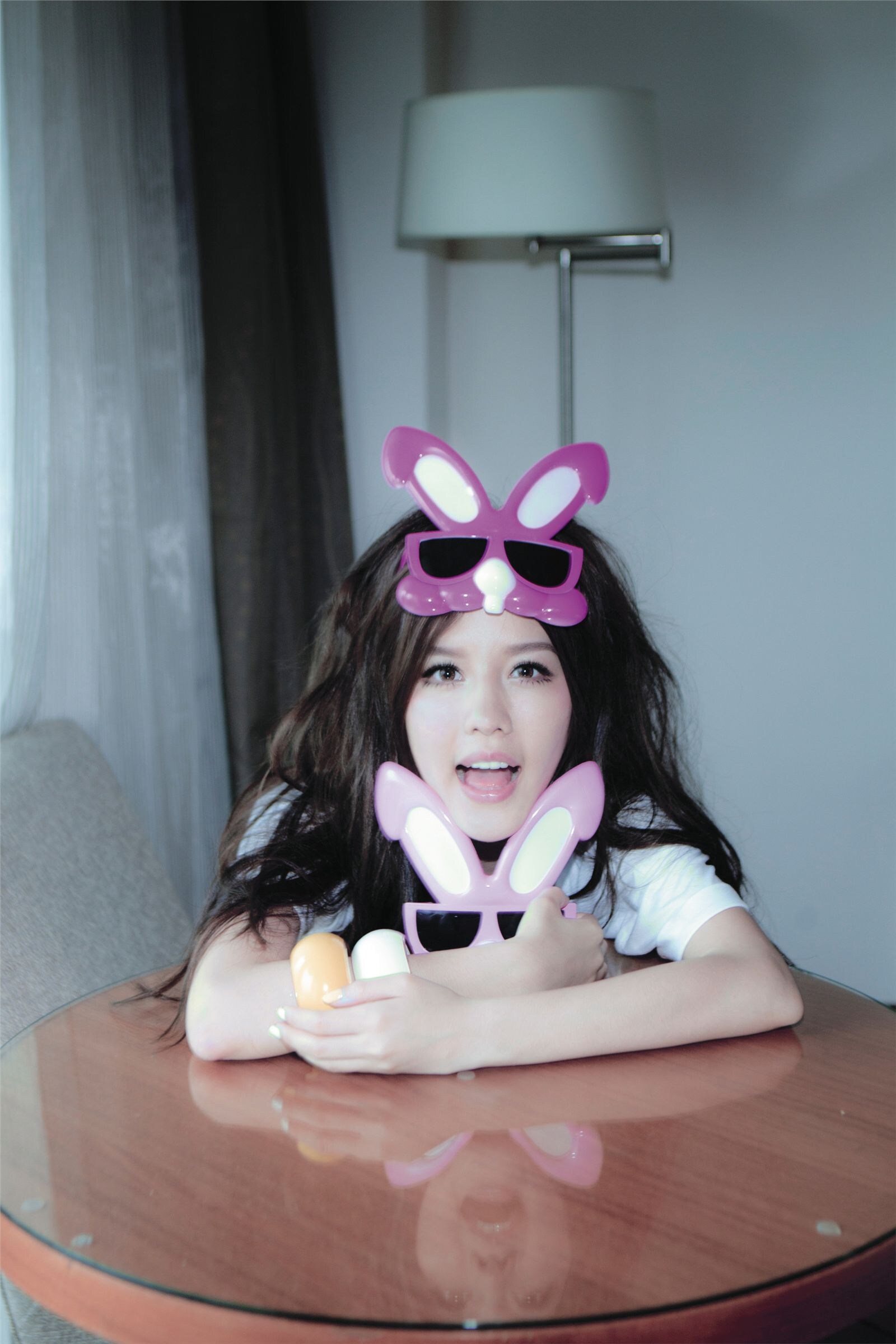 性感可爱的“白”氏双胞胎女子演唱组合BY2 - Miko (白纬芬) & Yumi(白纬玲) 写真套图