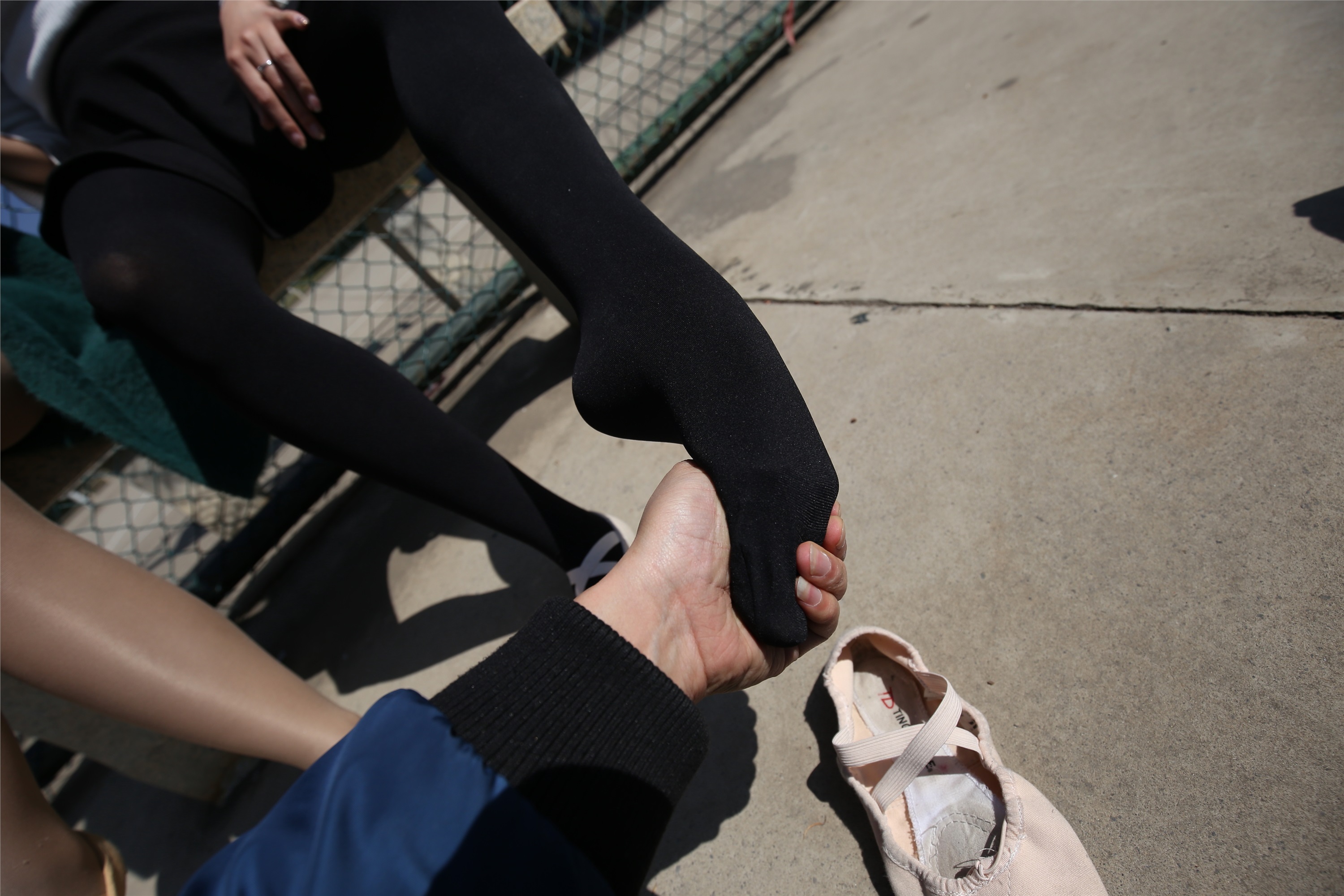 大西瓜美女图片 W014 舞蹈家5-操场双淑11