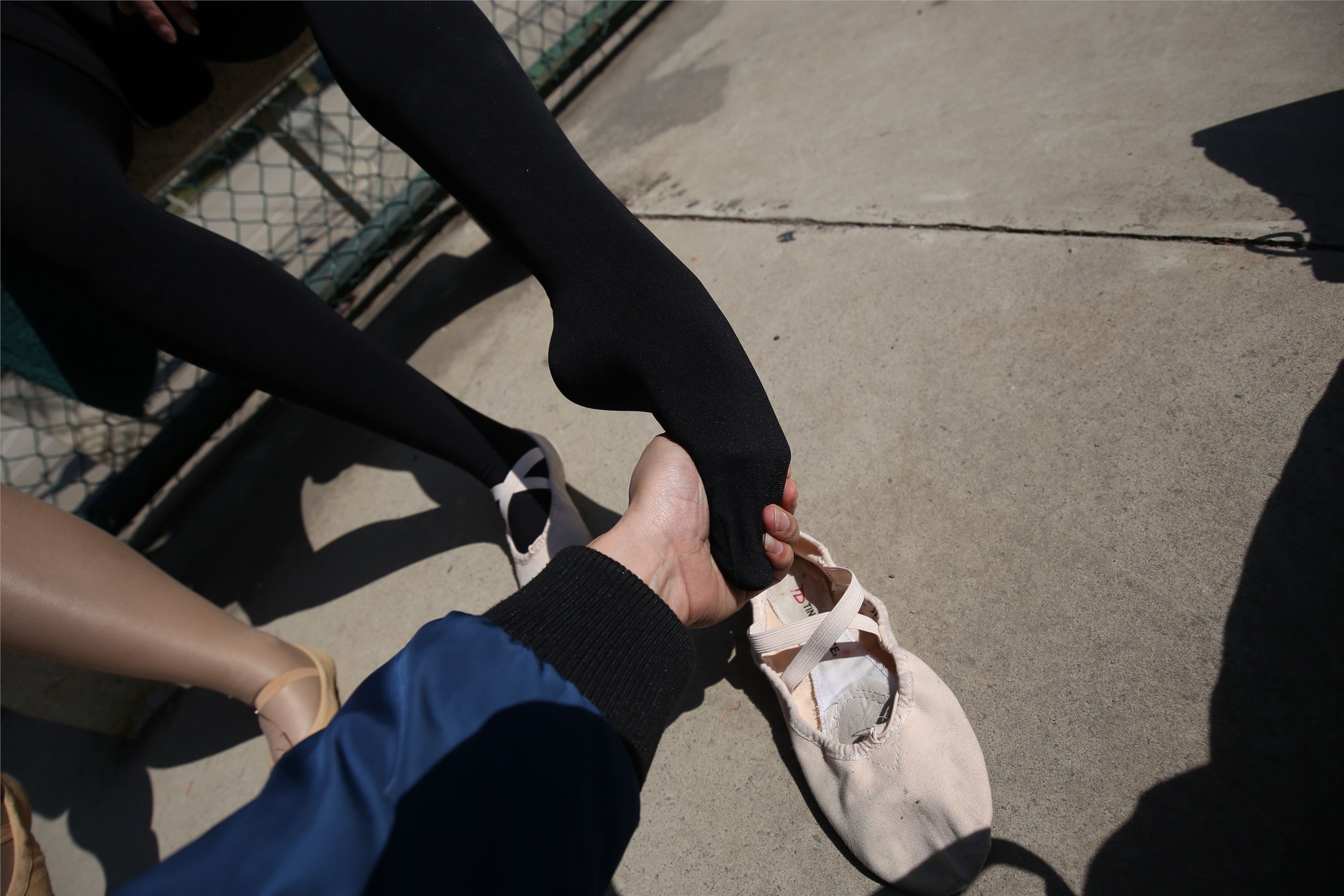 大西瓜美女图片 W014 舞蹈家5-操场双淑11