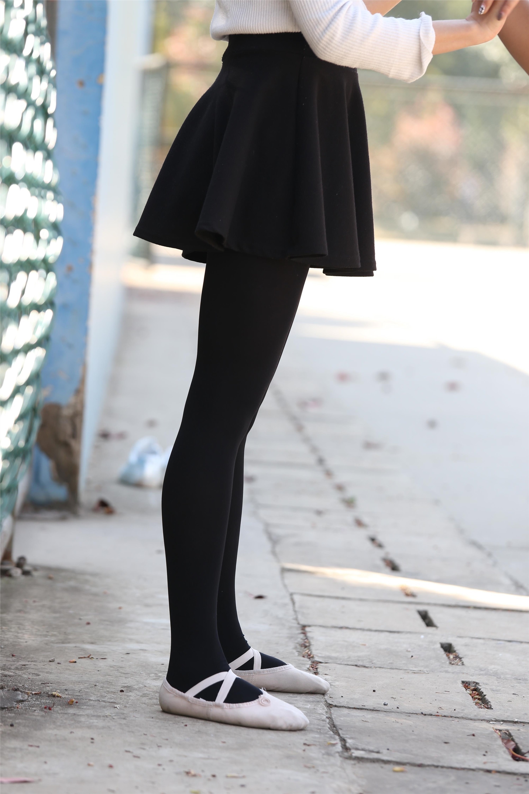 大西瓜美女图片 W014 舞蹈家5-操场双淑12