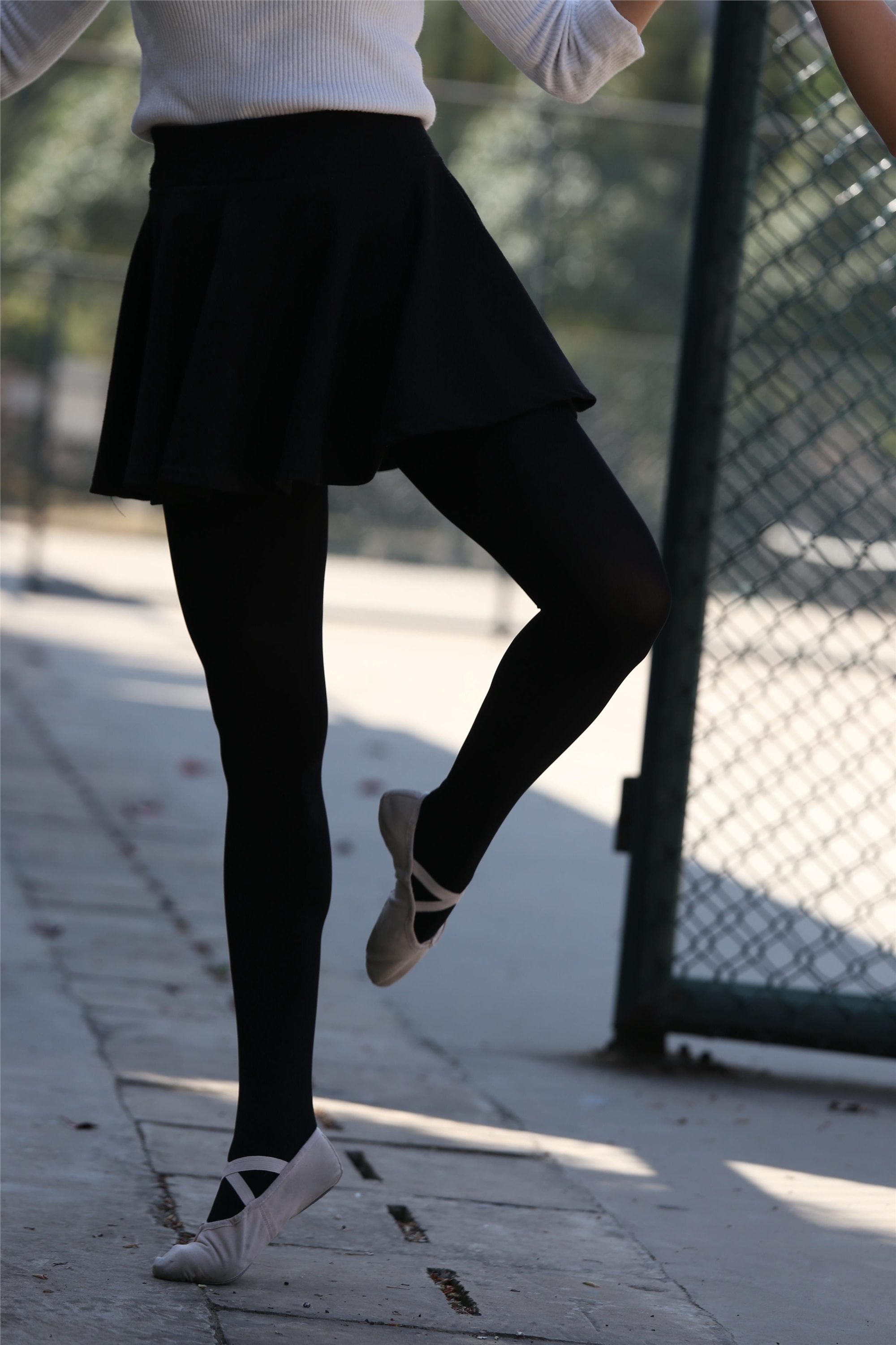 大西瓜美女图片 W014 舞蹈家5-操场双淑12