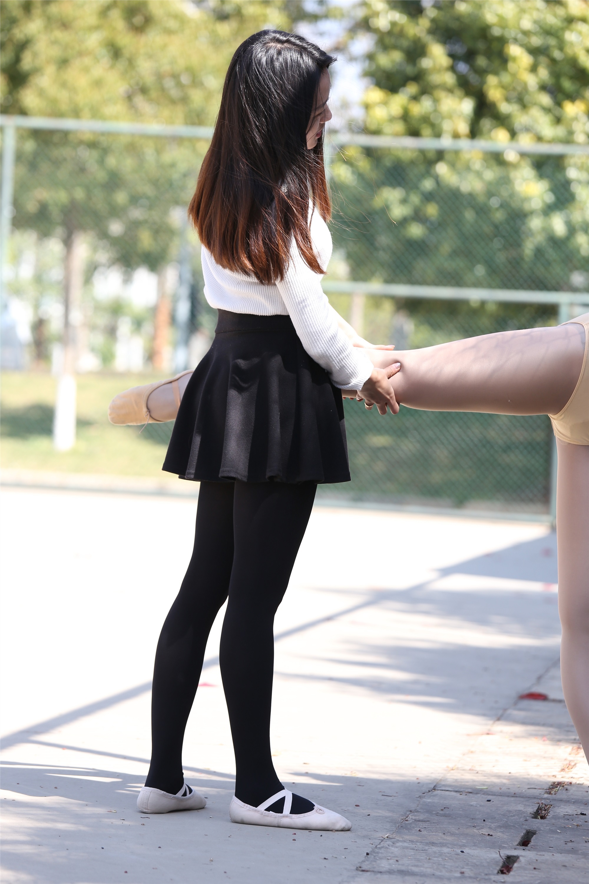 大西瓜美女图片 W014 舞蹈家5-操场双淑12