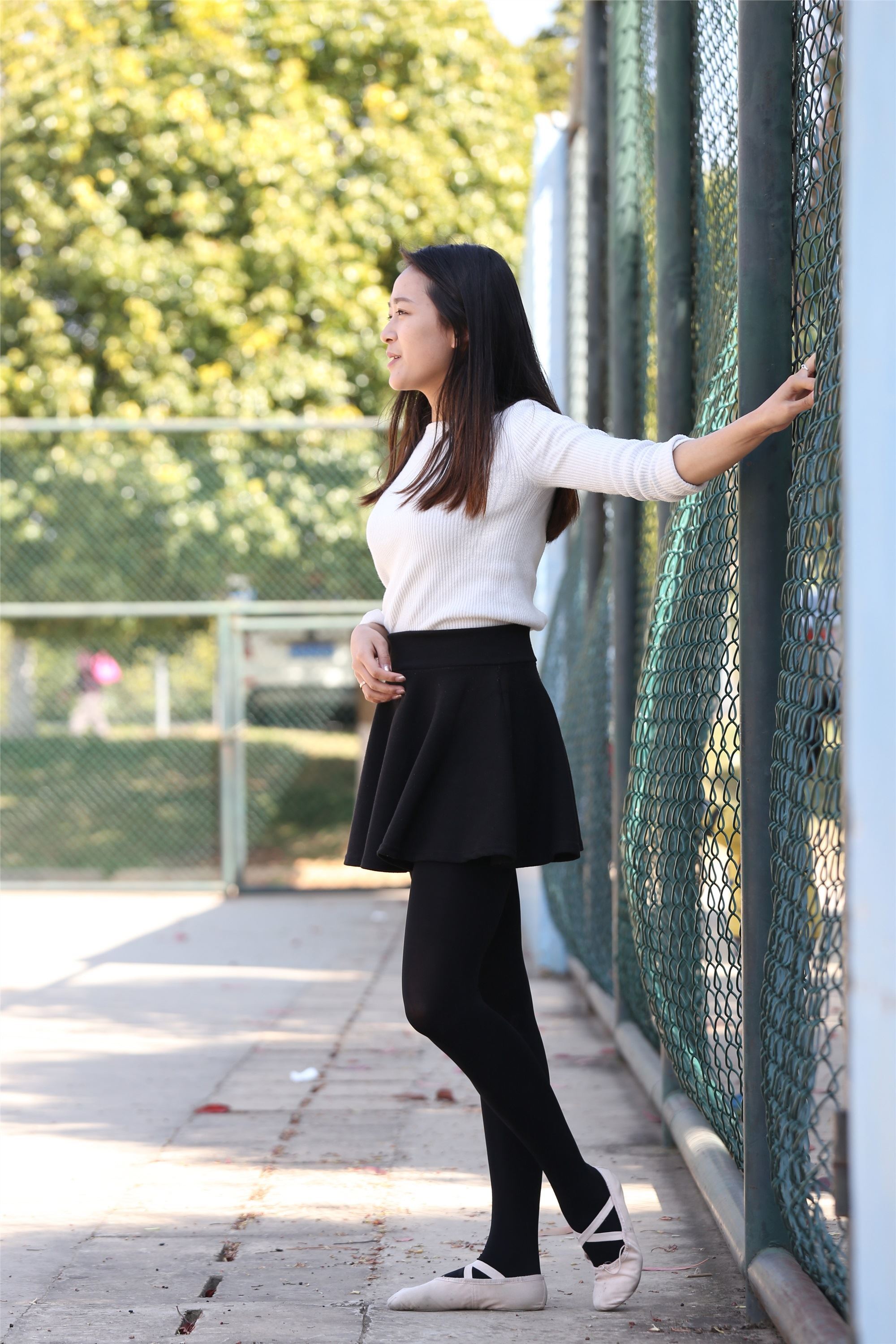 大西瓜美女图片 W014 舞蹈家5-操场双淑12