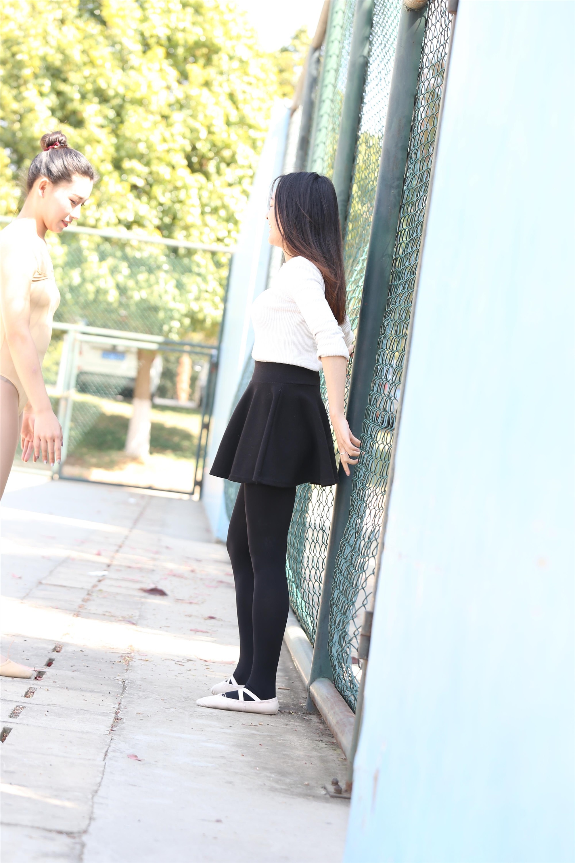 大西瓜美女图片 W014 舞蹈家5-操场双淑13