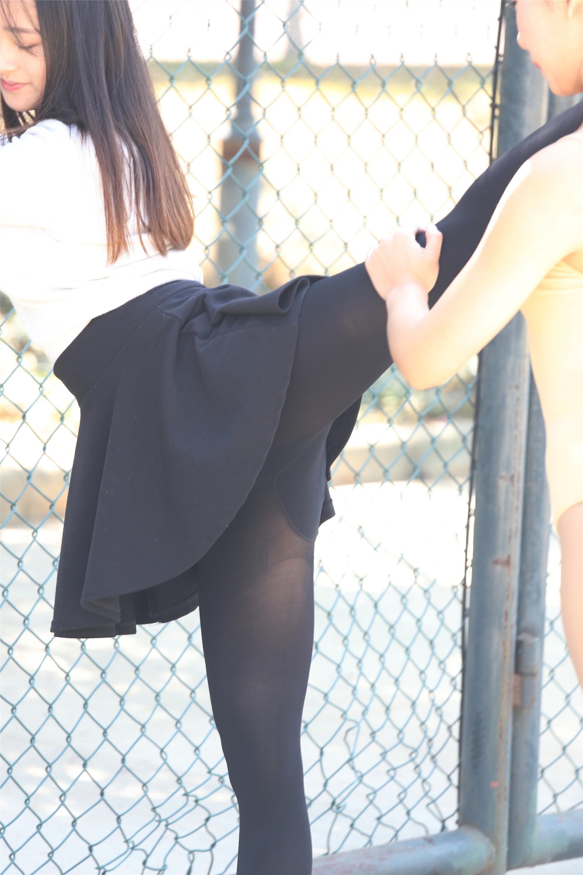 大西瓜美女图片 W014 舞蹈家5-操场双淑13