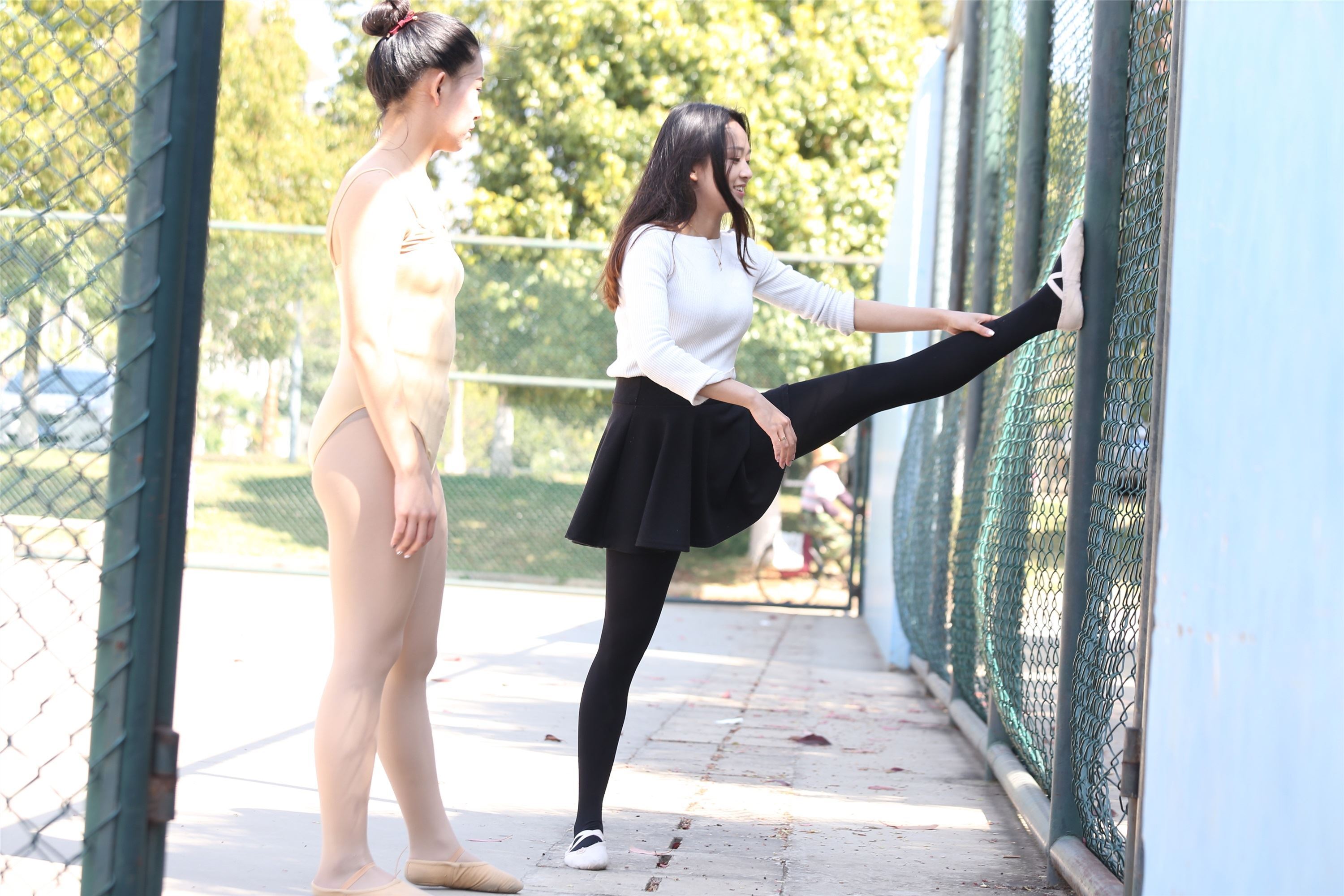 大西瓜美女图片 W014 舞蹈家5-操场双淑13