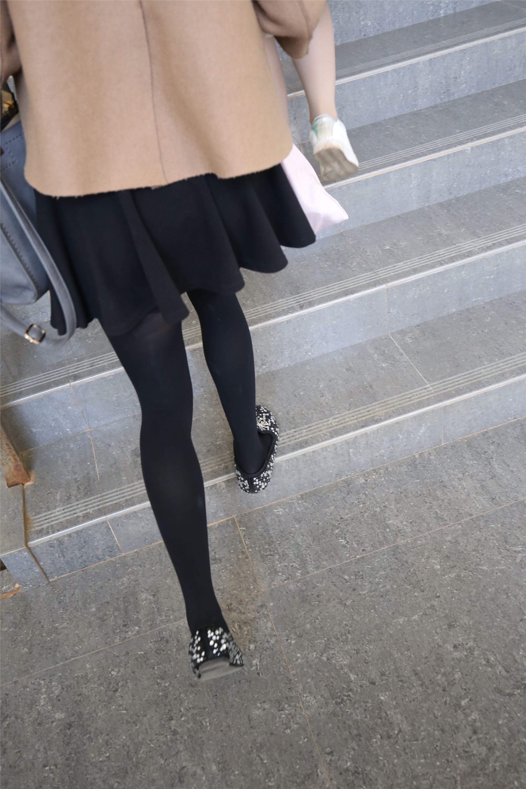 大西瓜美女图片 W014 舞蹈家5-操场双淑13