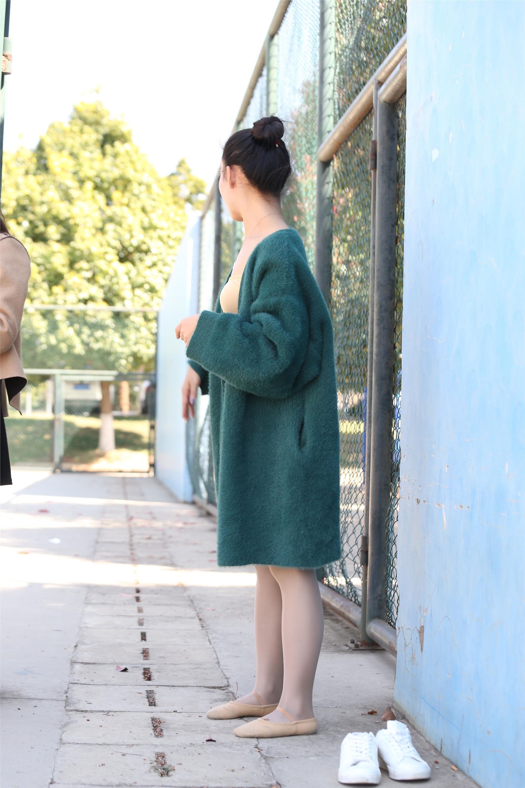 大西瓜美女图片 W015 舞蹈家5-操场双淑22