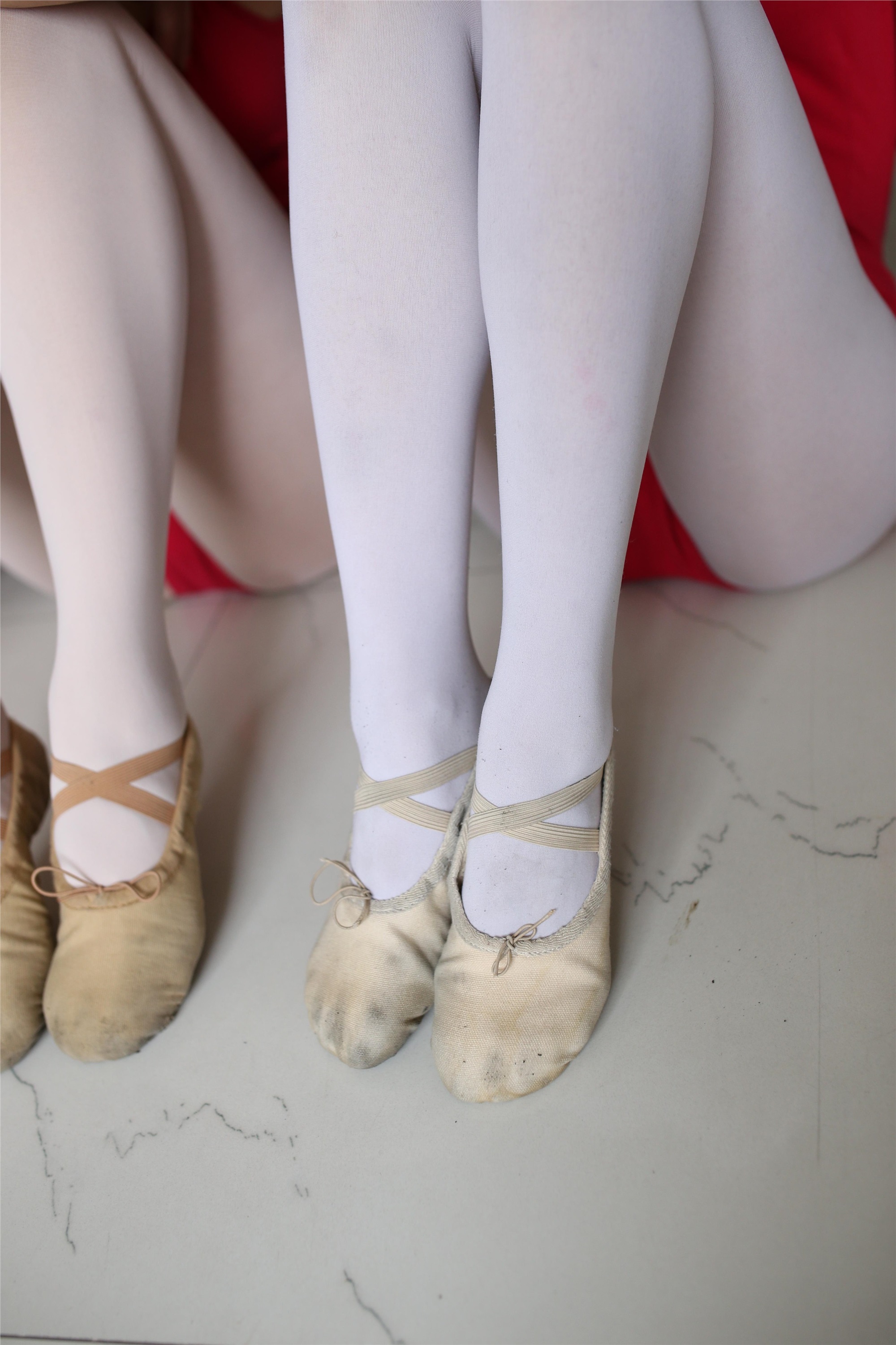 大西瓜美女图片 W016 舞蹈家6-红衣三姐妹220p1