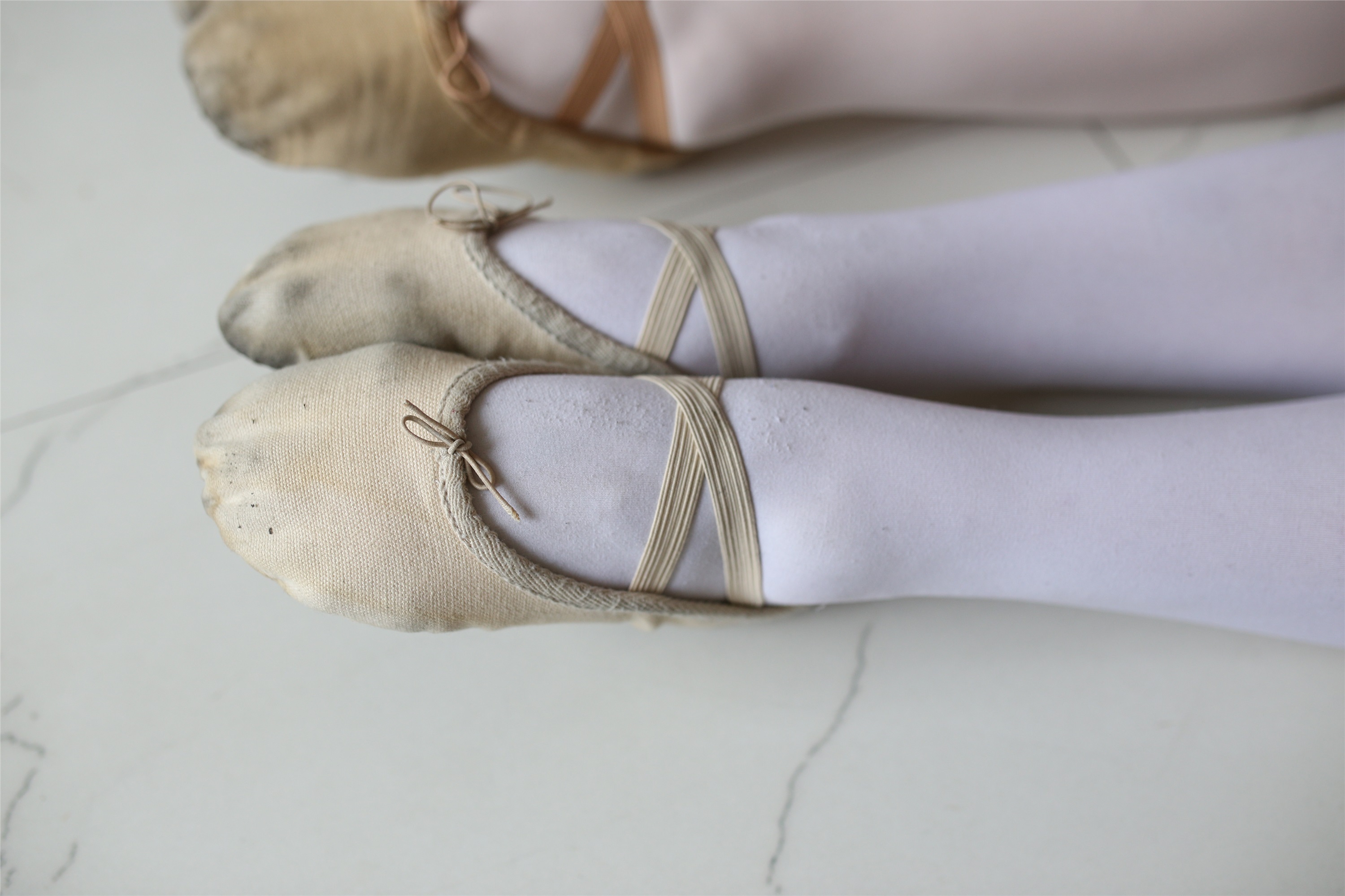 大西瓜美女图片 W016 舞蹈家6-红衣三姐妹220p1