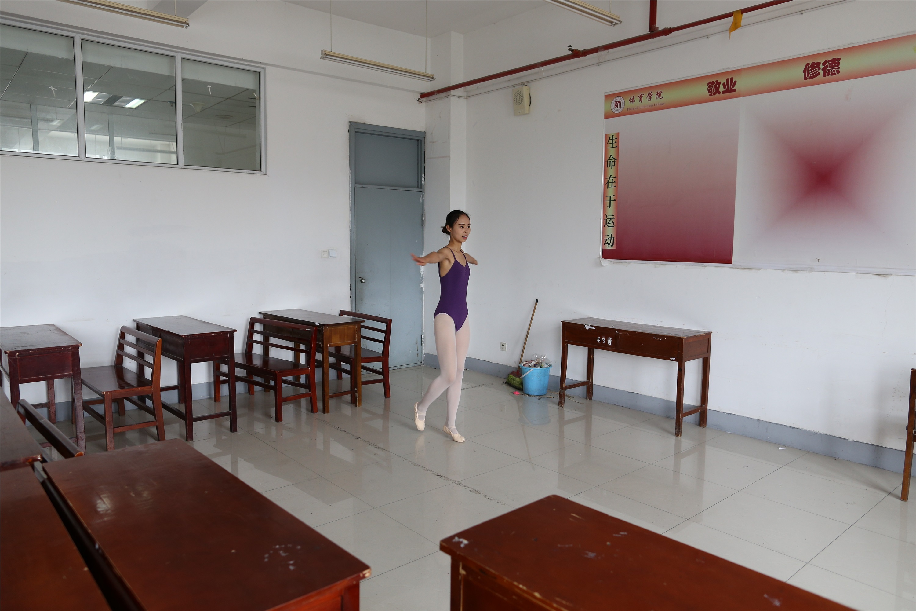 大西瓜美女图片 W018 舞蹈家8-紫色376p2