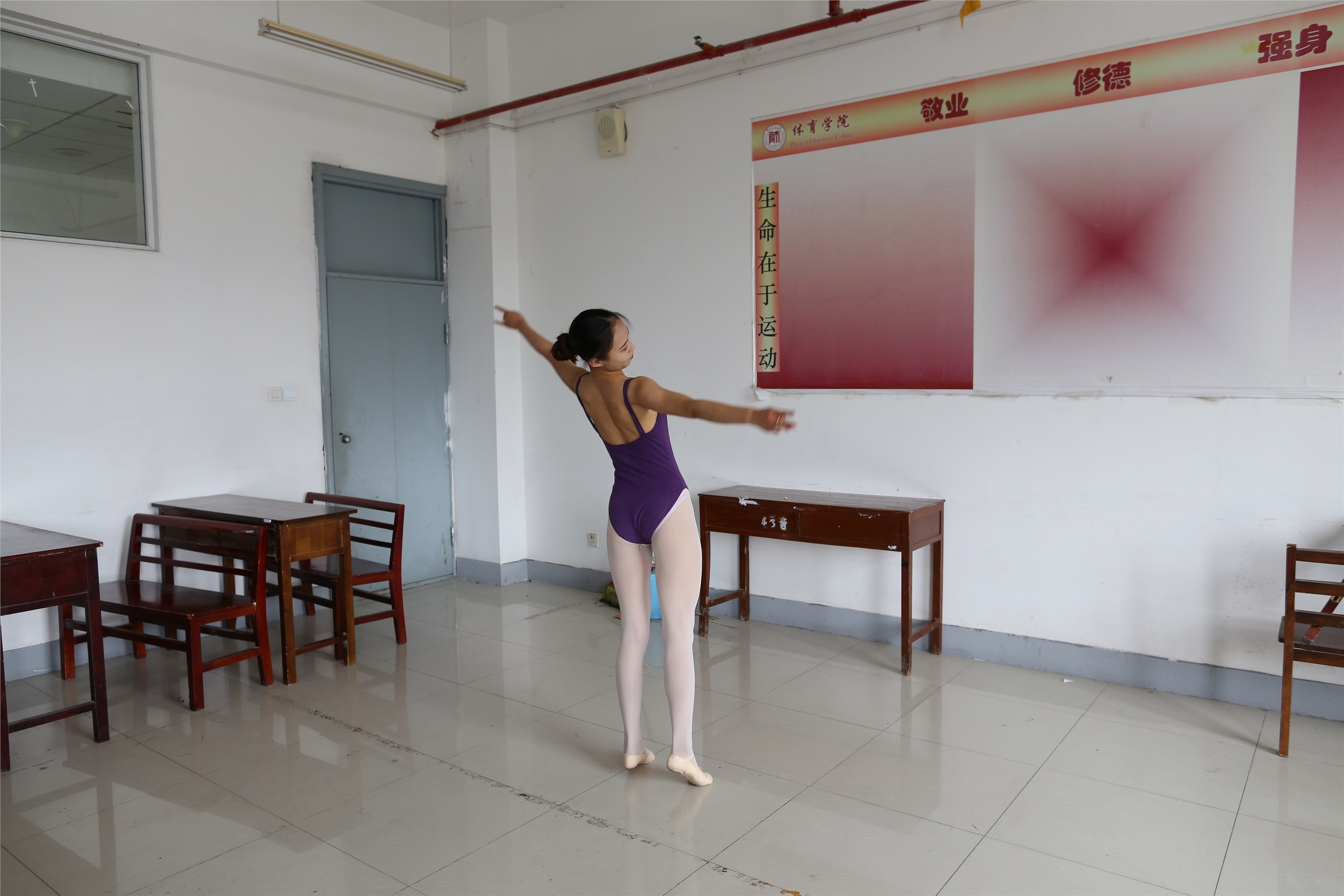 大西瓜美女图片 W018 舞蹈家8-紫色376p2