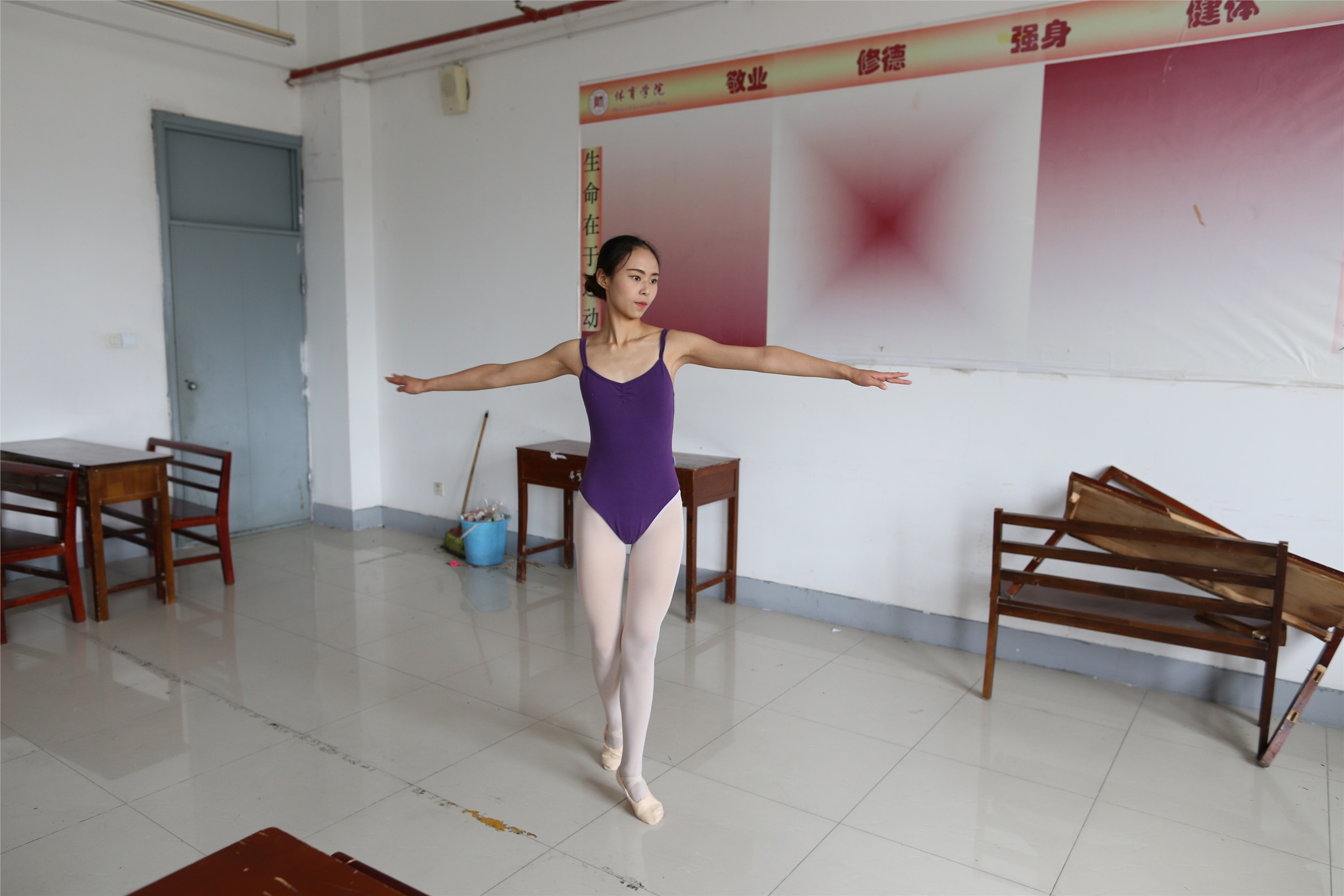 大西瓜美女图片 W018 舞蹈家8-紫色376p2