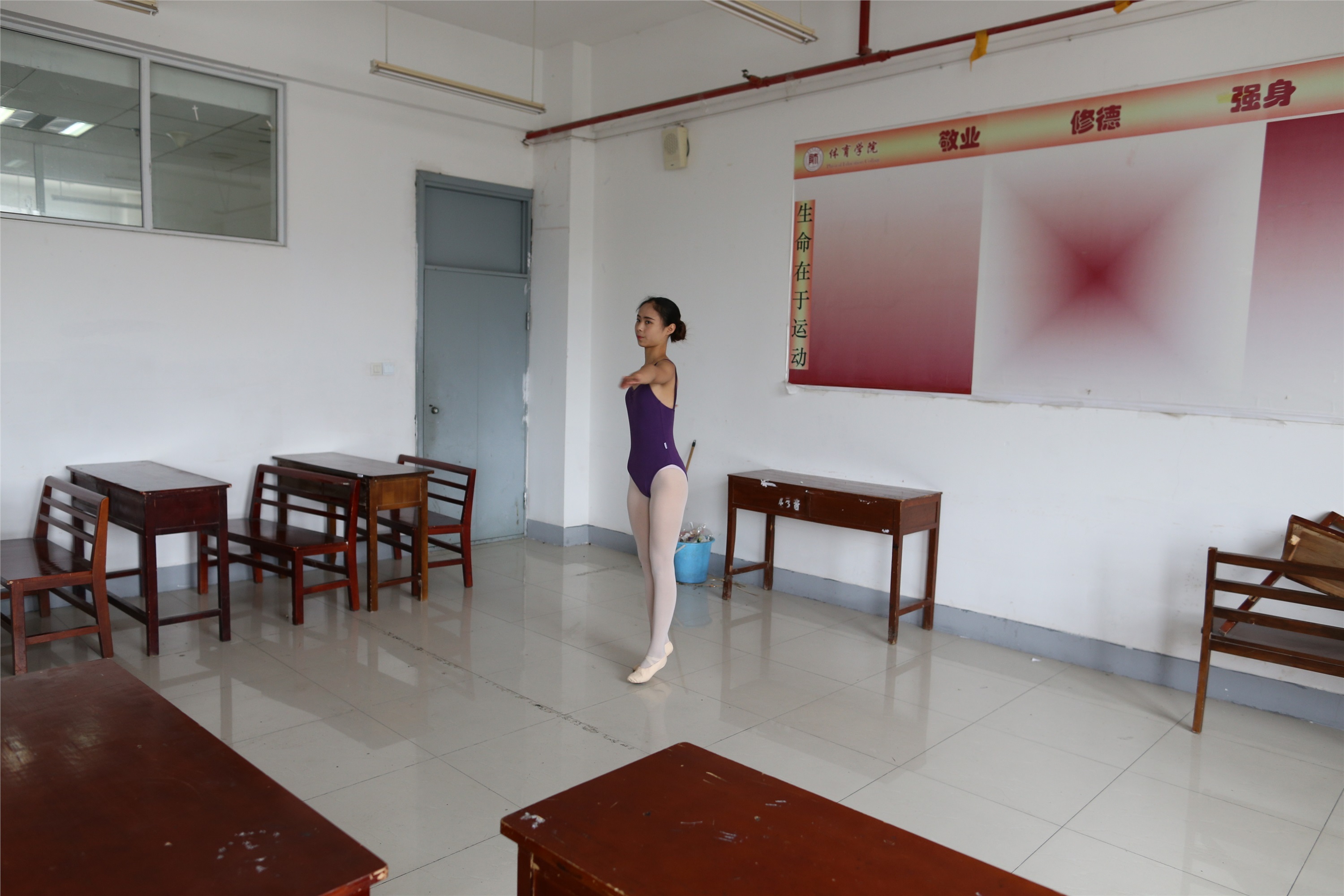 大西瓜美女图片 W018 舞蹈家8-紫色376p2