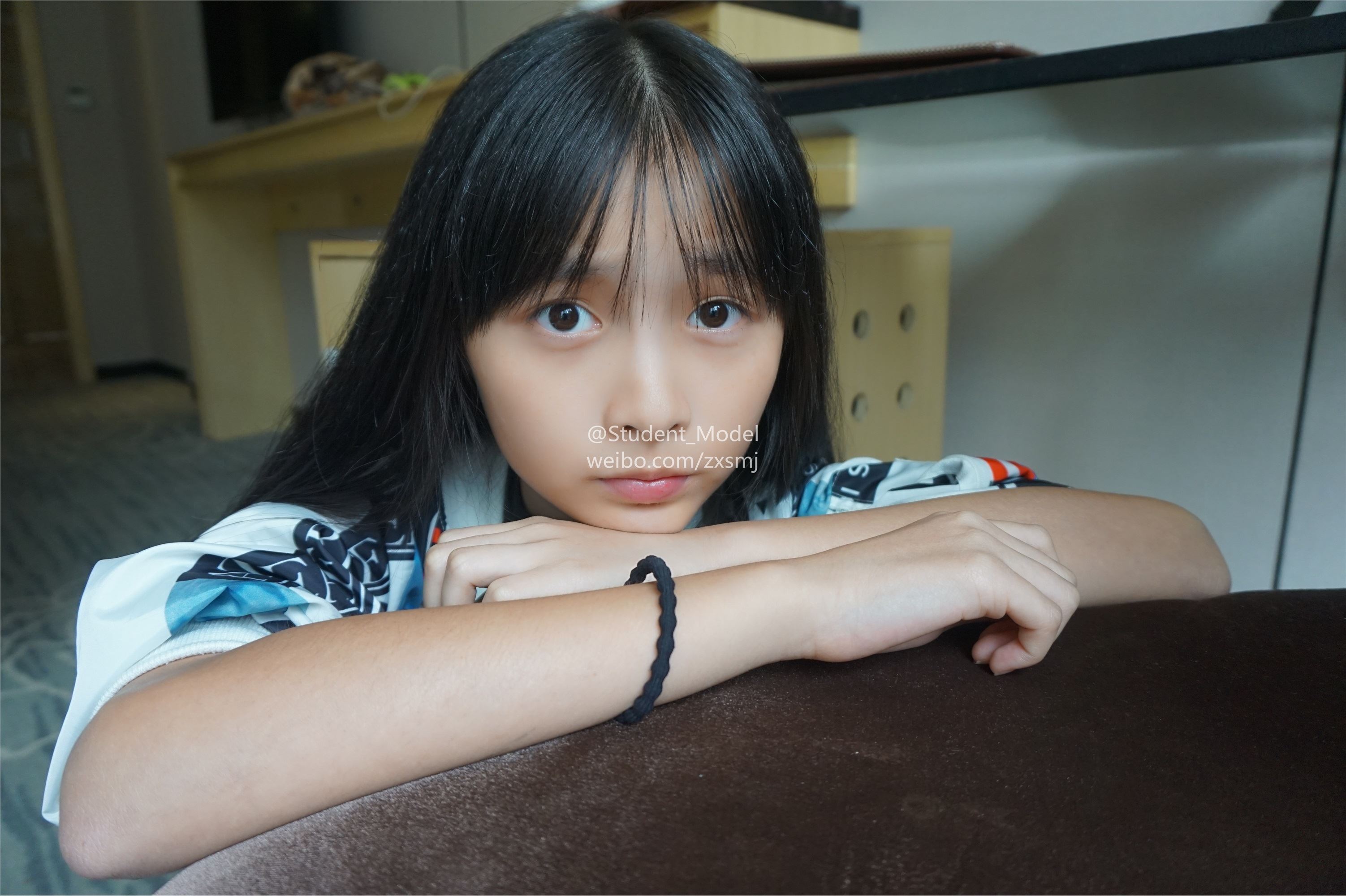 学生模特 套图 小龙猫